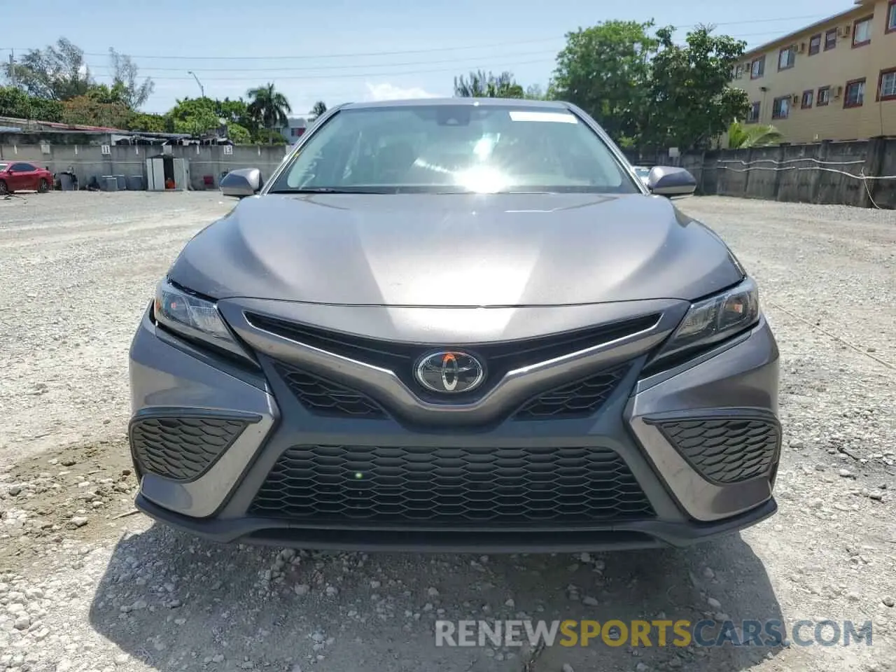 5 Photograph of a damaged car 4T1T11AK5PU829287 TOYOTA CAMRY 2023