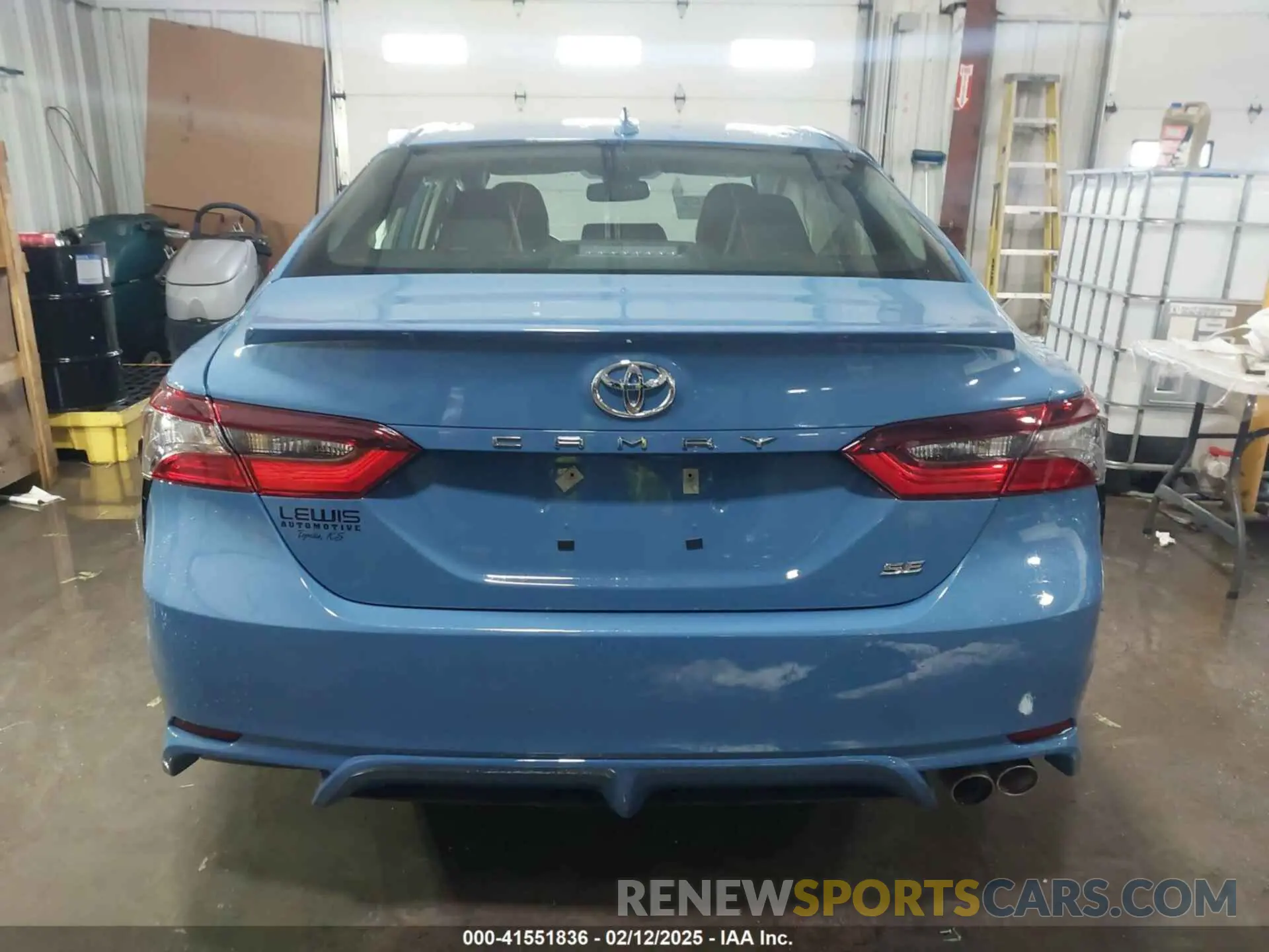 16 Photograph of a damaged car 4T1T11AK6PU095758 TOYOTA CAMRY 2023