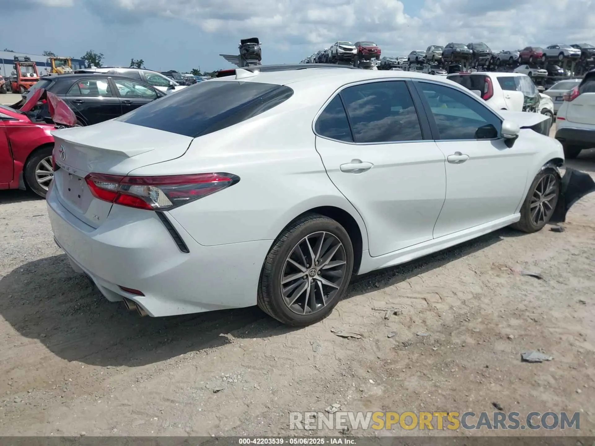 4 Photograph of a damaged car 4T1T11AK6PU143727 TOYOTA CAMRY 2023
