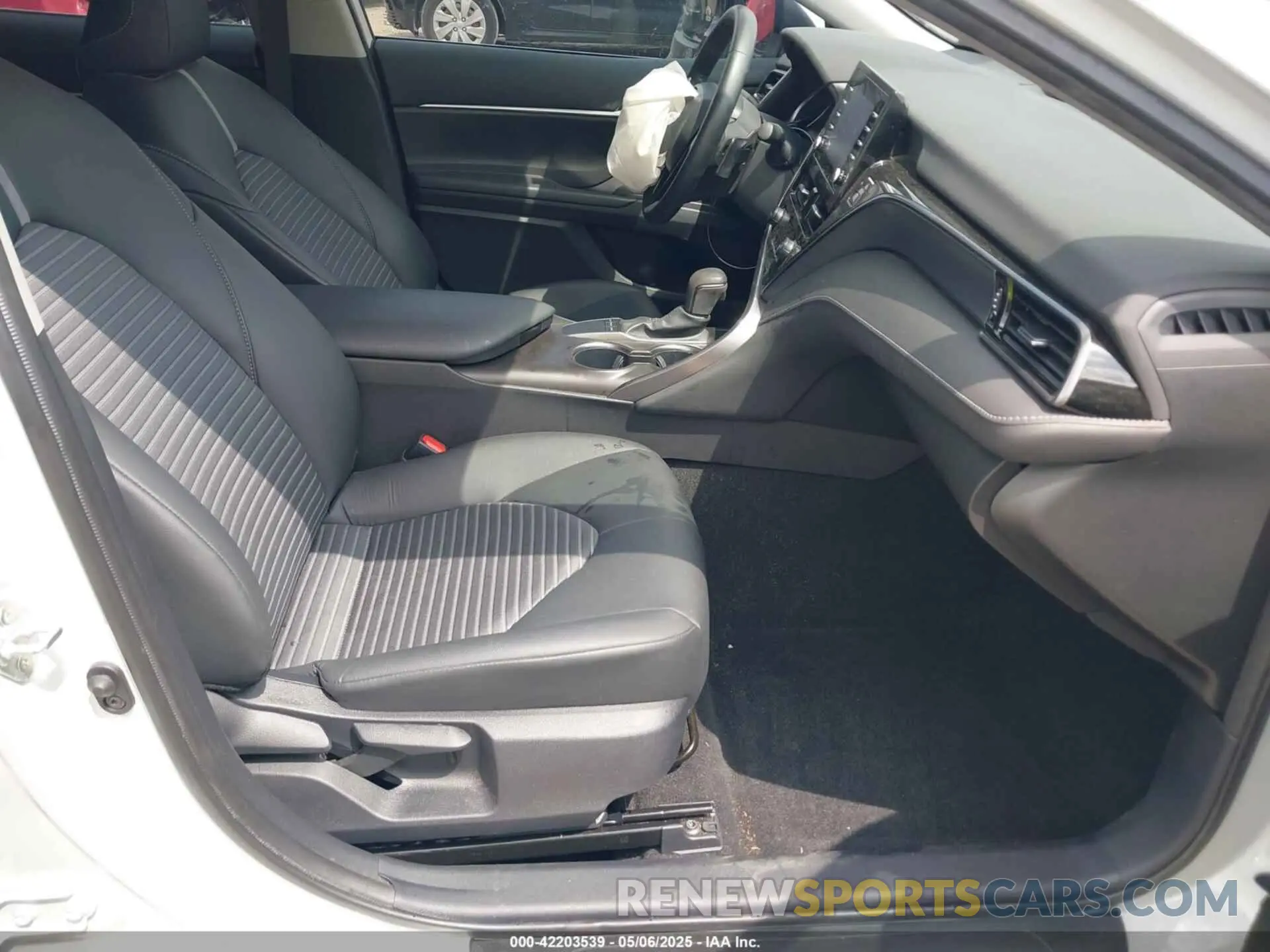 5 Photograph of a damaged car 4T1T11AK6PU143727 TOYOTA CAMRY 2023
