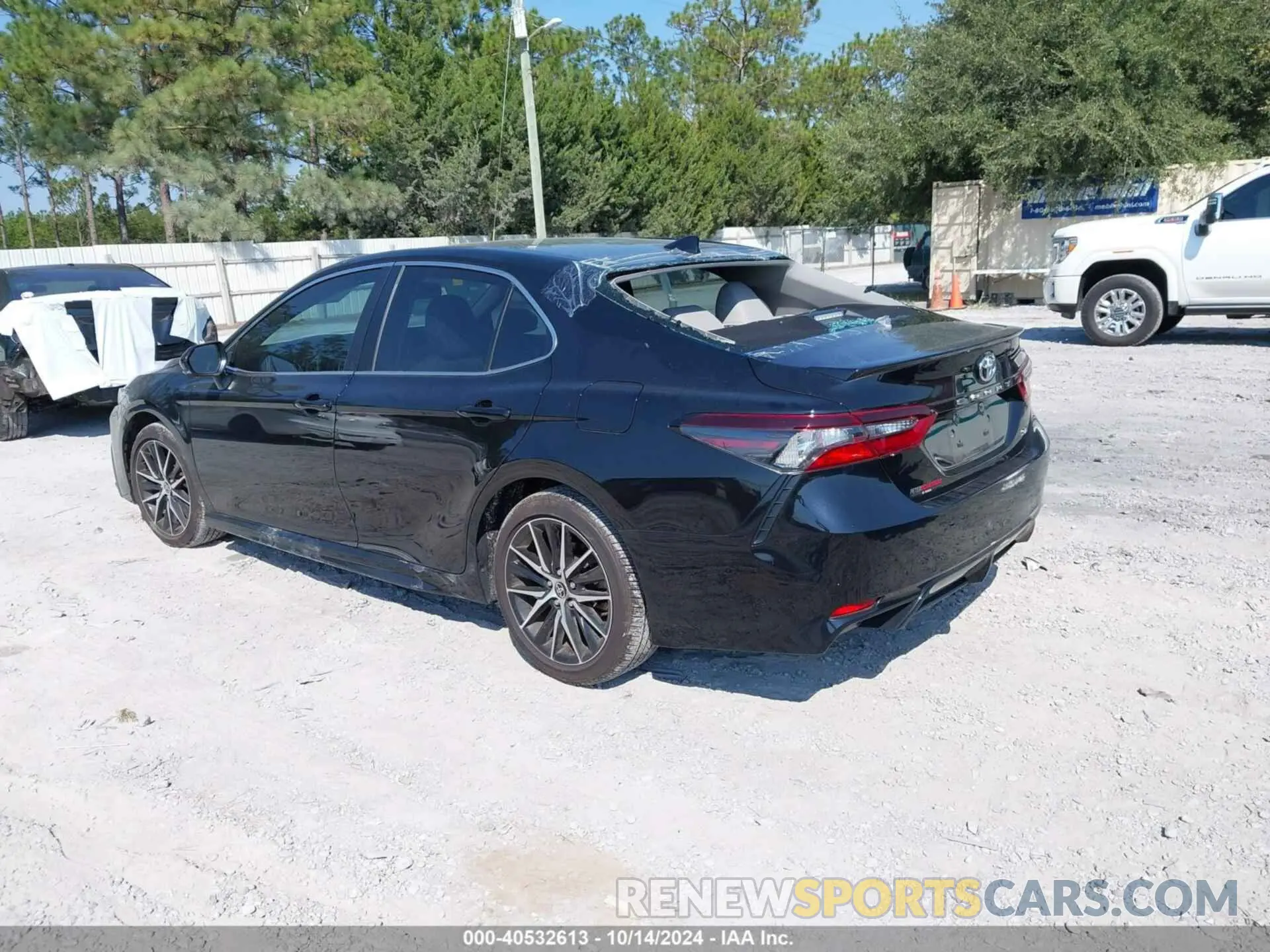 3 Photograph of a damaged car 4T1T11AK6PU753613 TOYOTA CAMRY 2023