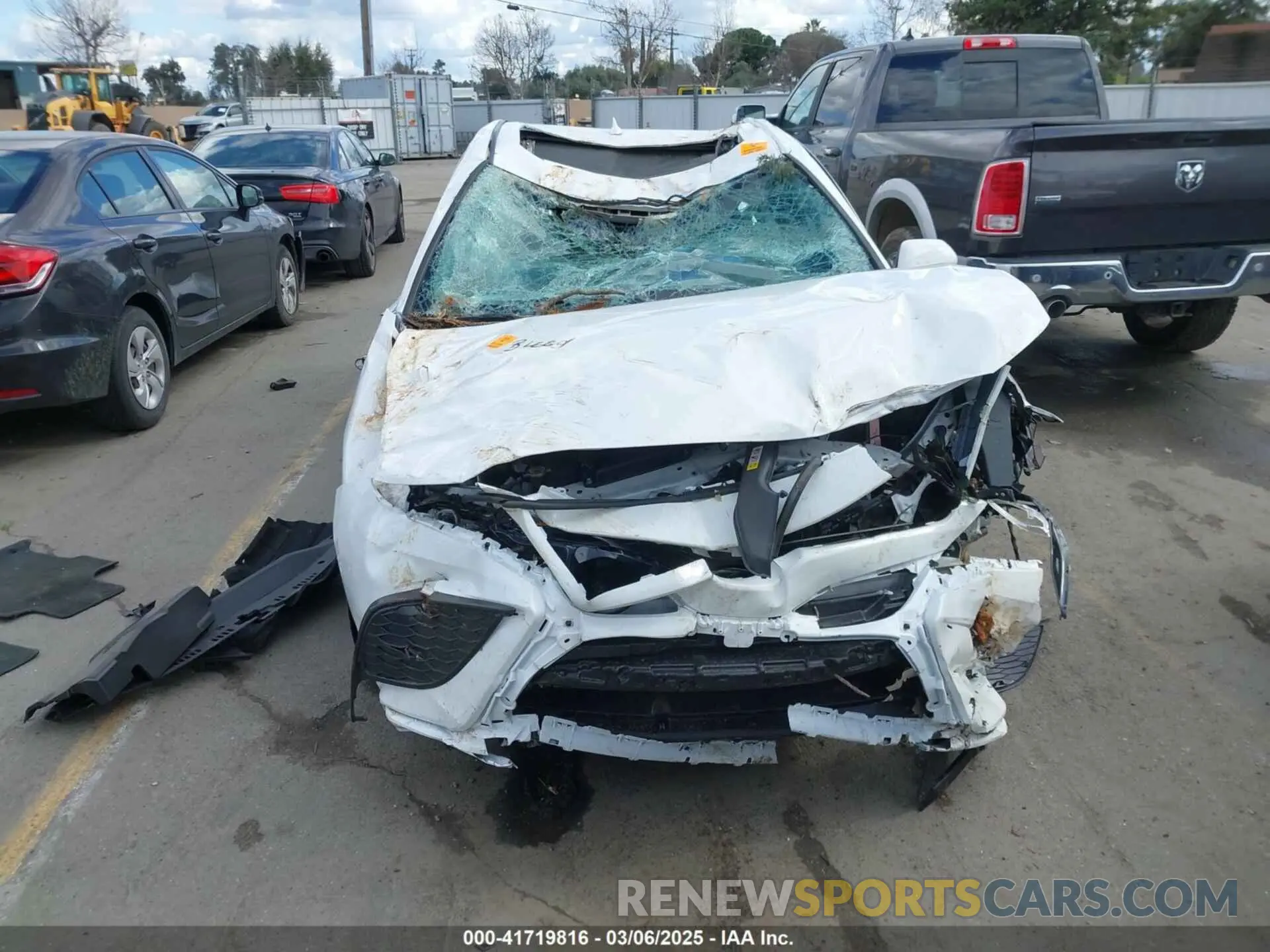 6 Photograph of a damaged car 4T1T11AK7PU818257 TOYOTA CAMRY 2023