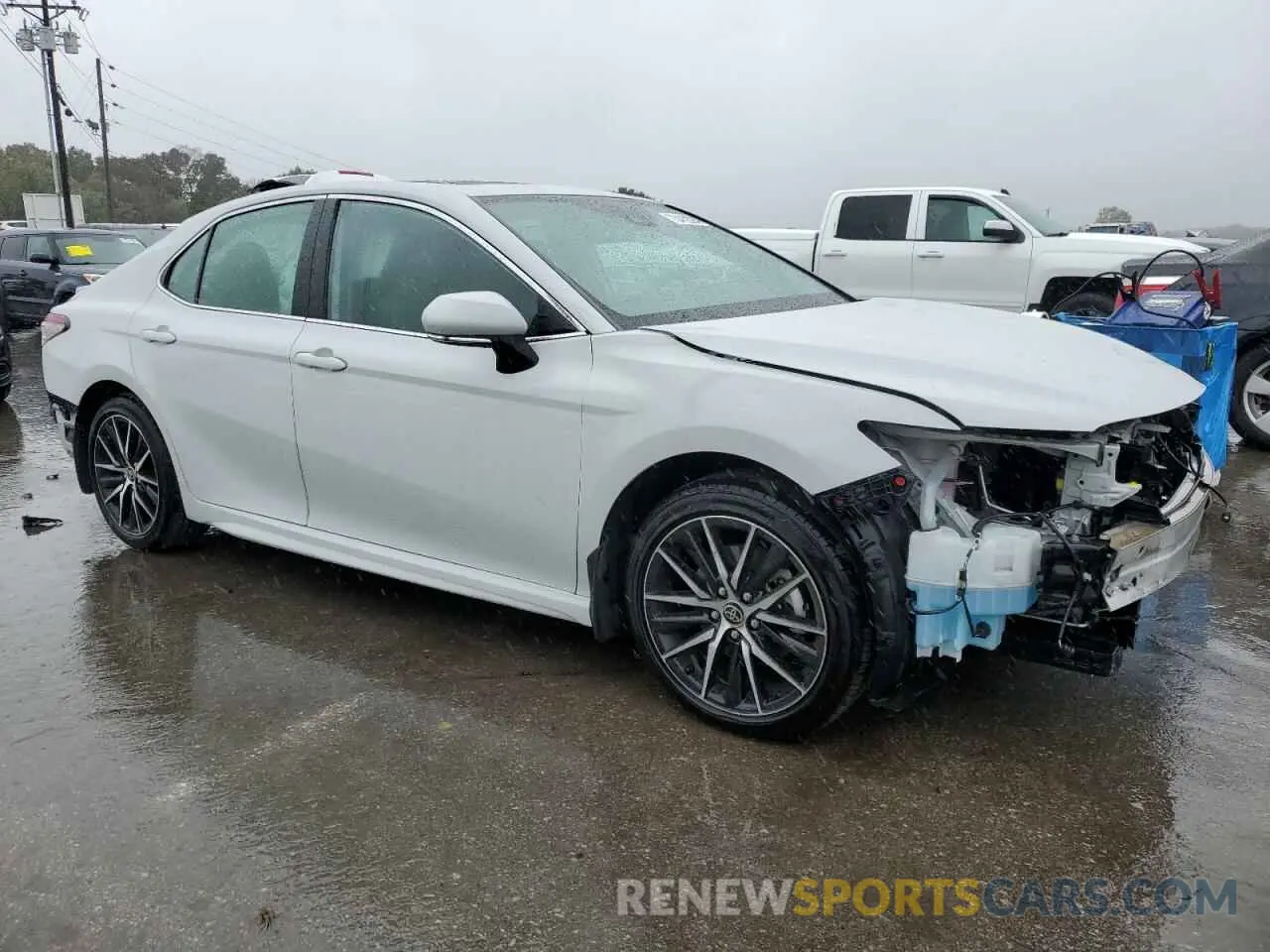 4 Photograph of a damaged car 4T1T11AK8PU125164 TOYOTA CAMRY 2023