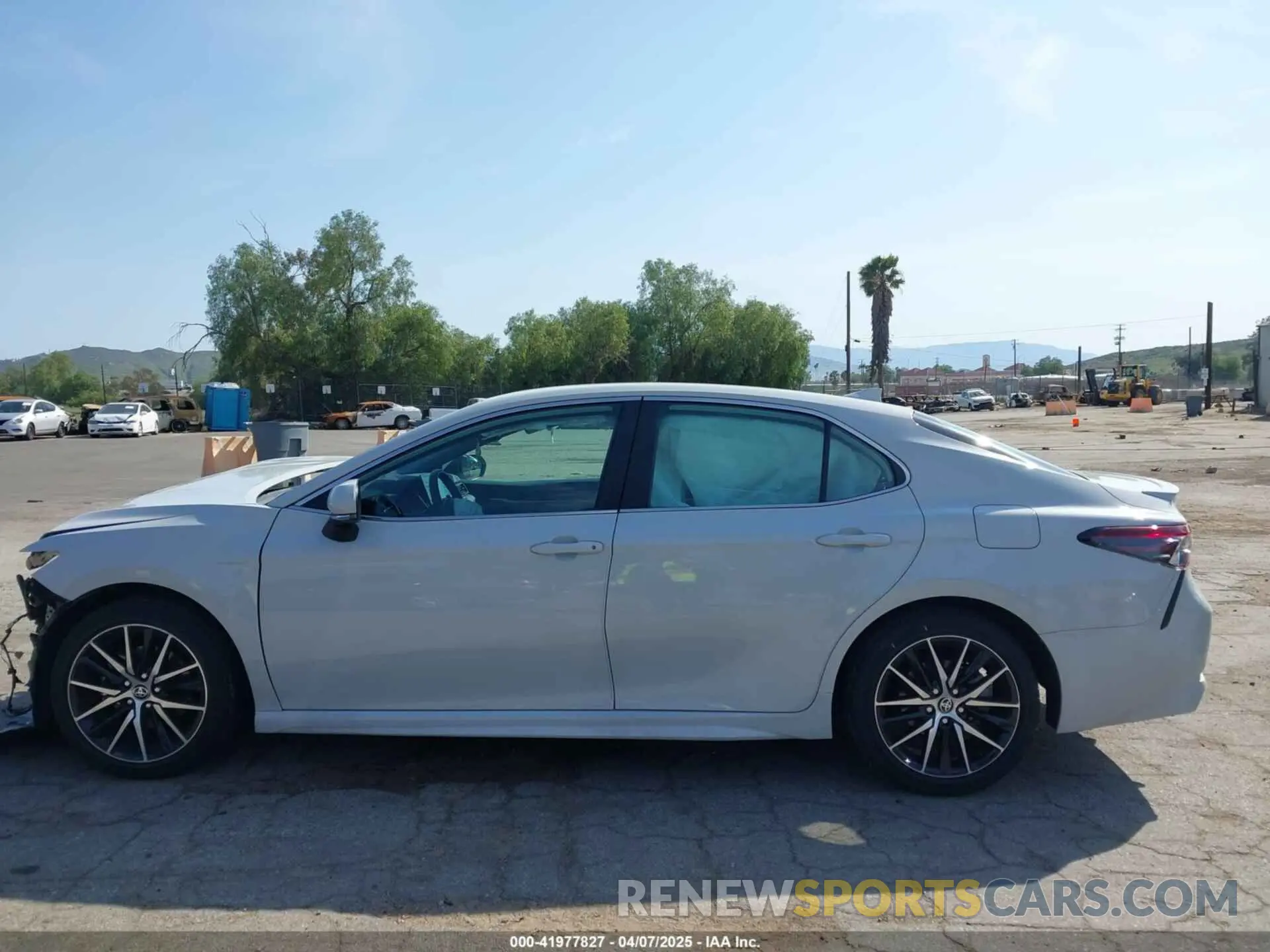 15 Photograph of a damaged car 4T1T11AK8PU138805 TOYOTA CAMRY 2023