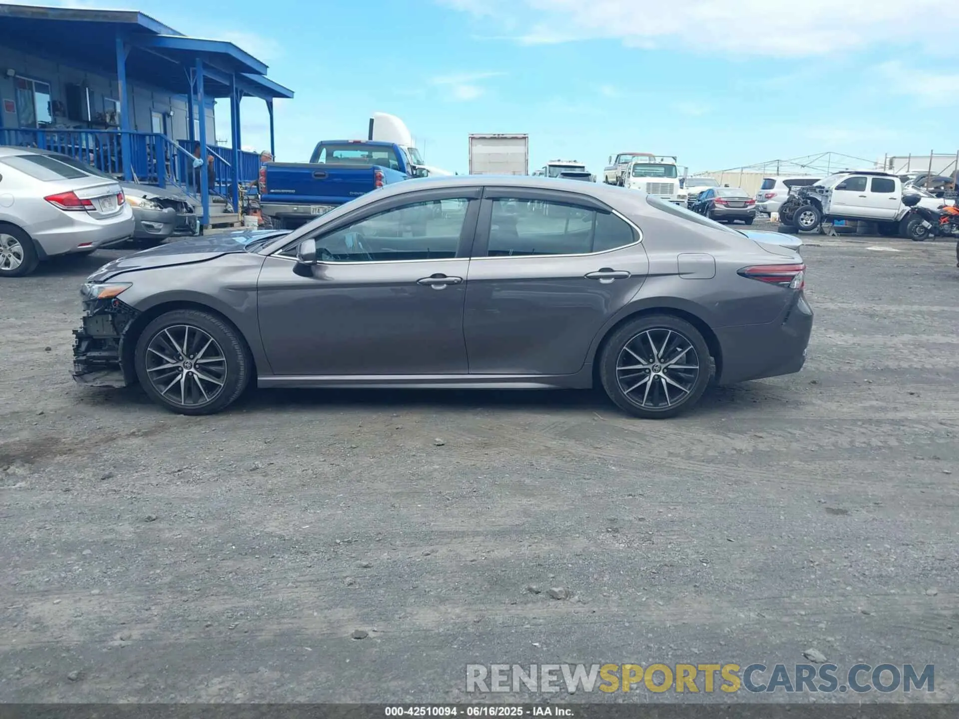 15 Photograph of a damaged car 4T1T11AK8PU150579 TOYOTA CAMRY 2023