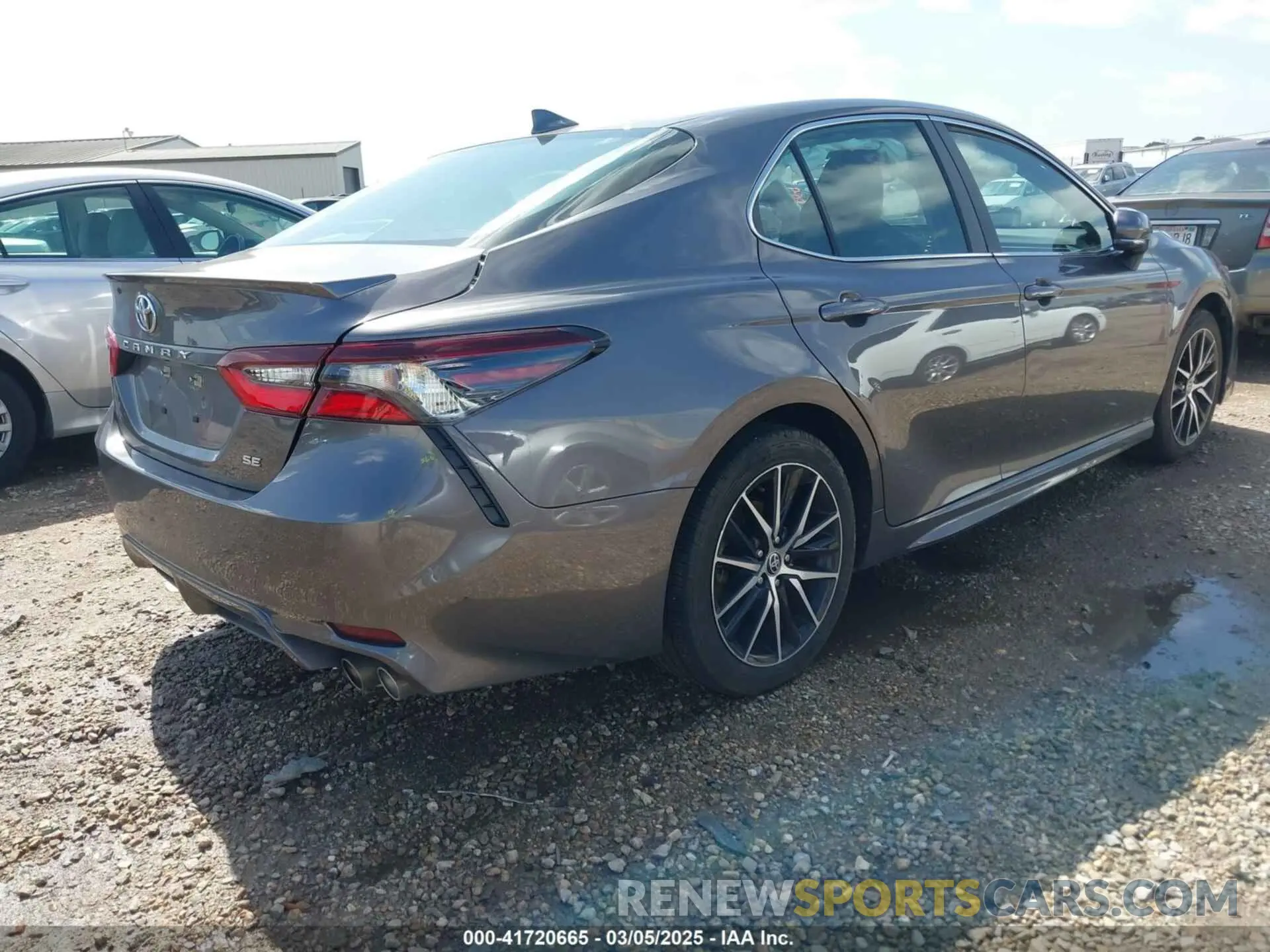 4 Photograph of a damaged car 4T1T11AK9PU790123 TOYOTA CAMRY 2023
