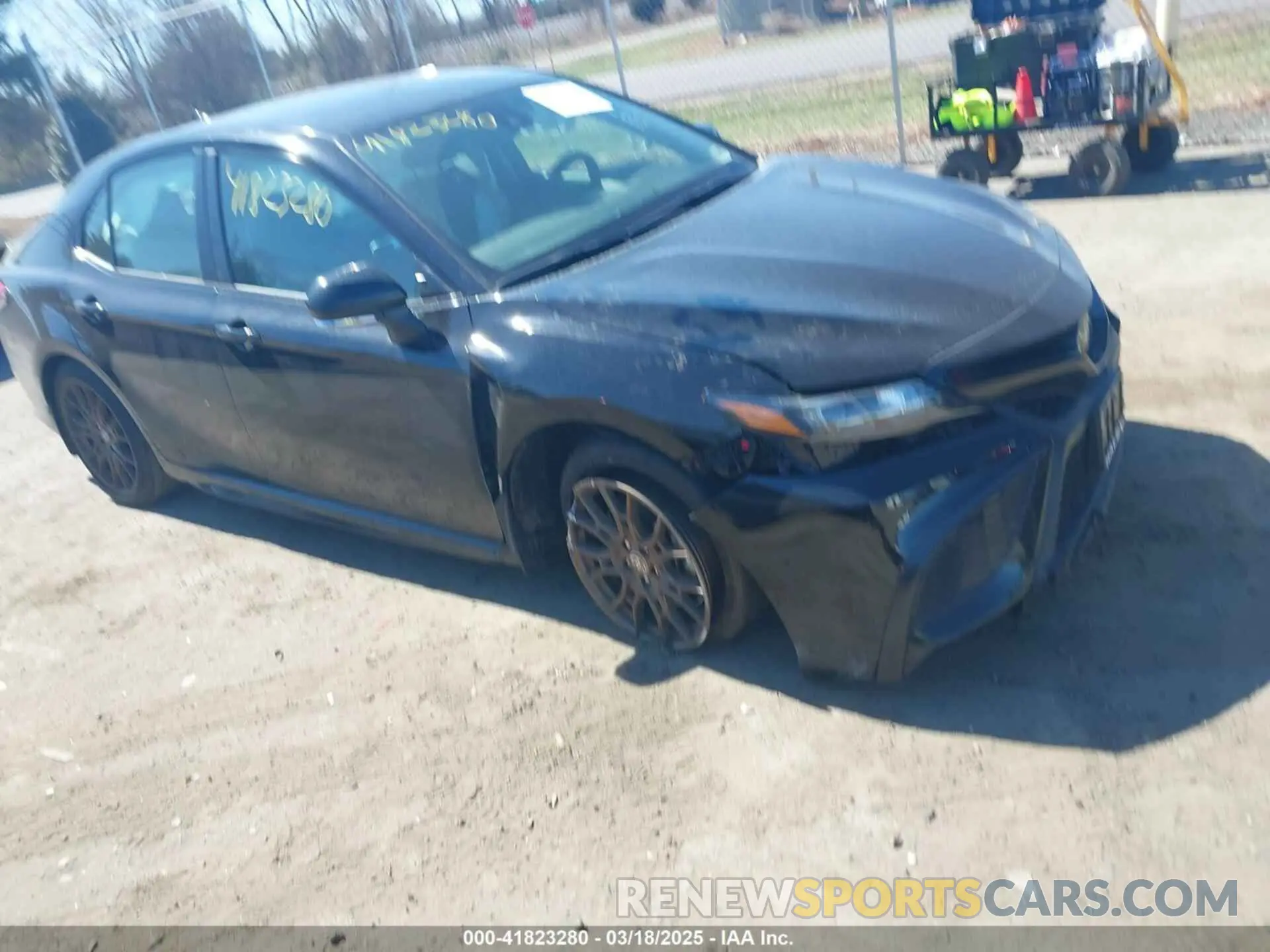 1 Photograph of a damaged car 4T1T11AKXPU111010 TOYOTA CAMRY 2023