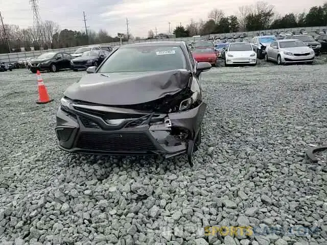 11 Photograph of a damaged car 4T1T11AKXPU808838 TOYOTA CAMRY 2023