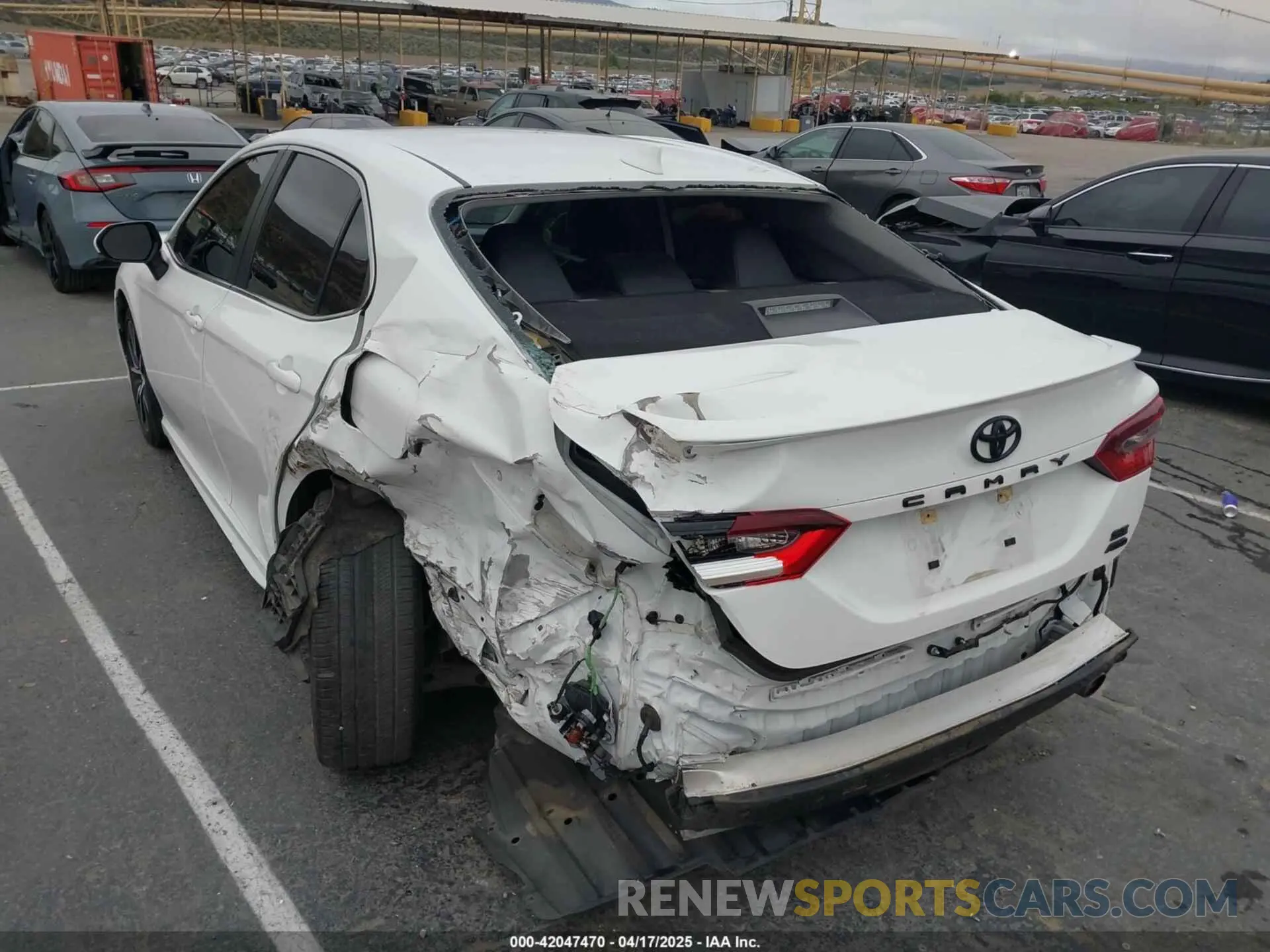 3 Photograph of a damaged car 4T1T11BK1PU077750 TOYOTA CAMRY 2023