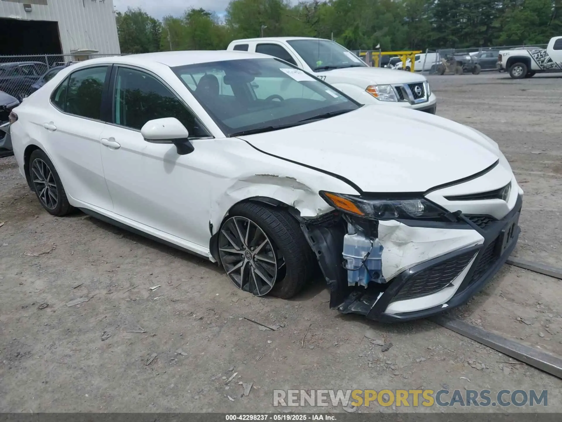 1 Photograph of a damaged car 4T1T11BK3PU105645 TOYOTA CAMRY 2023