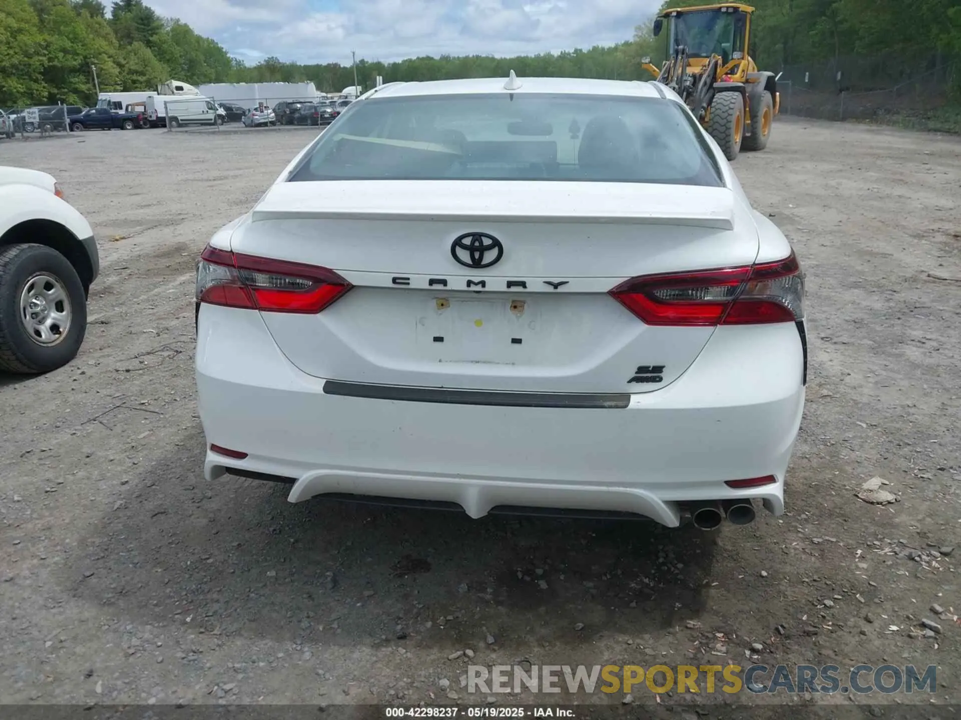 16 Photograph of a damaged car 4T1T11BK3PU105645 TOYOTA CAMRY 2023