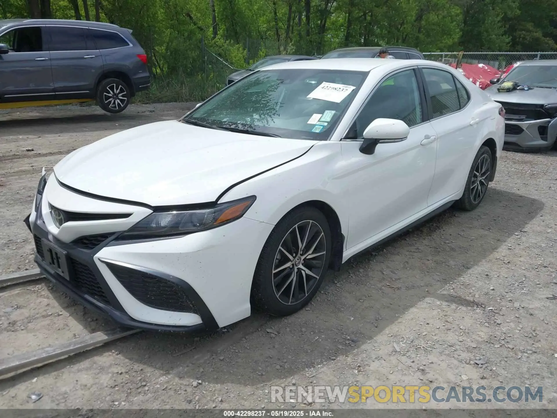 2 Photograph of a damaged car 4T1T11BK3PU105645 TOYOTA CAMRY 2023