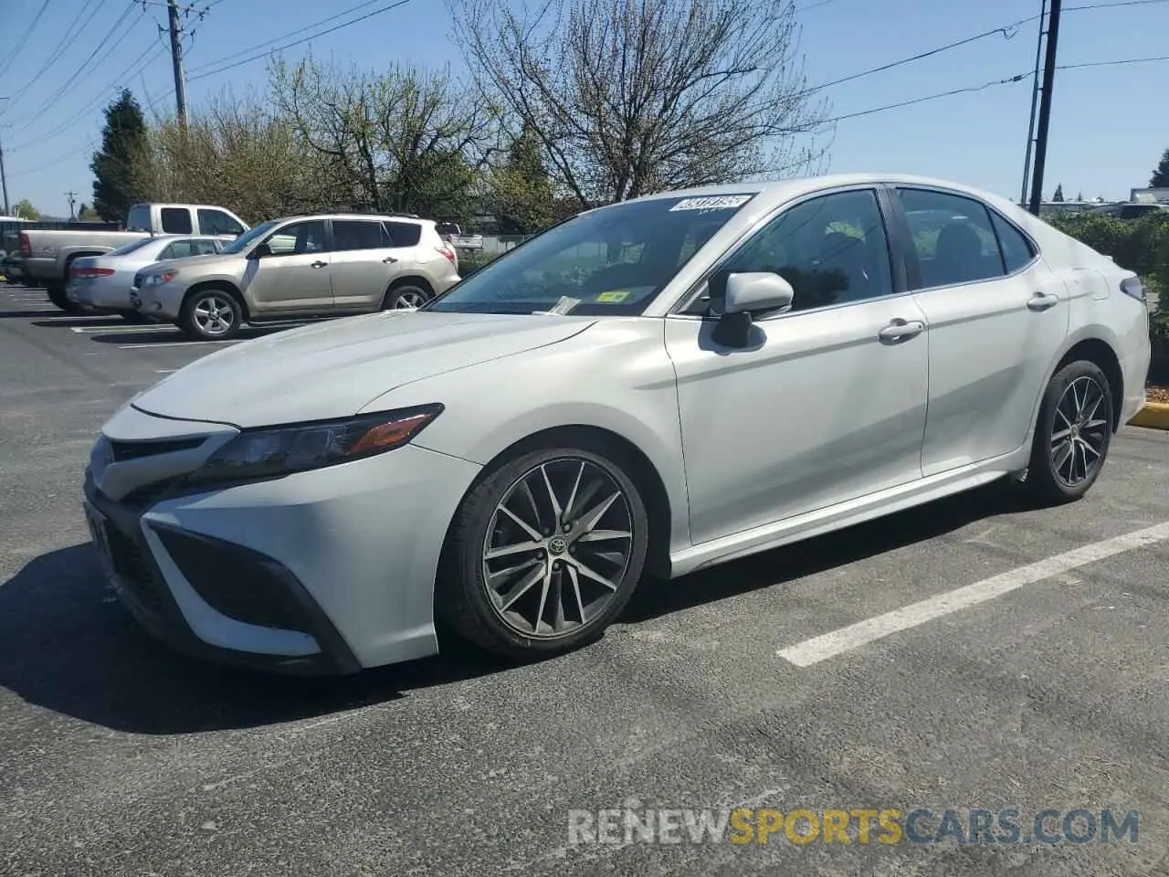 1 Photograph of a damaged car 4T1T11BK7PU086811 TOYOTA CAMRY 2023