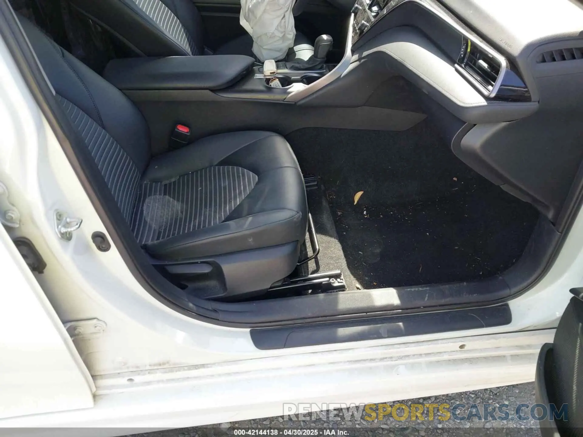 5 Photograph of a damaged car 4T1T11BK9PU079486 TOYOTA CAMRY 2023