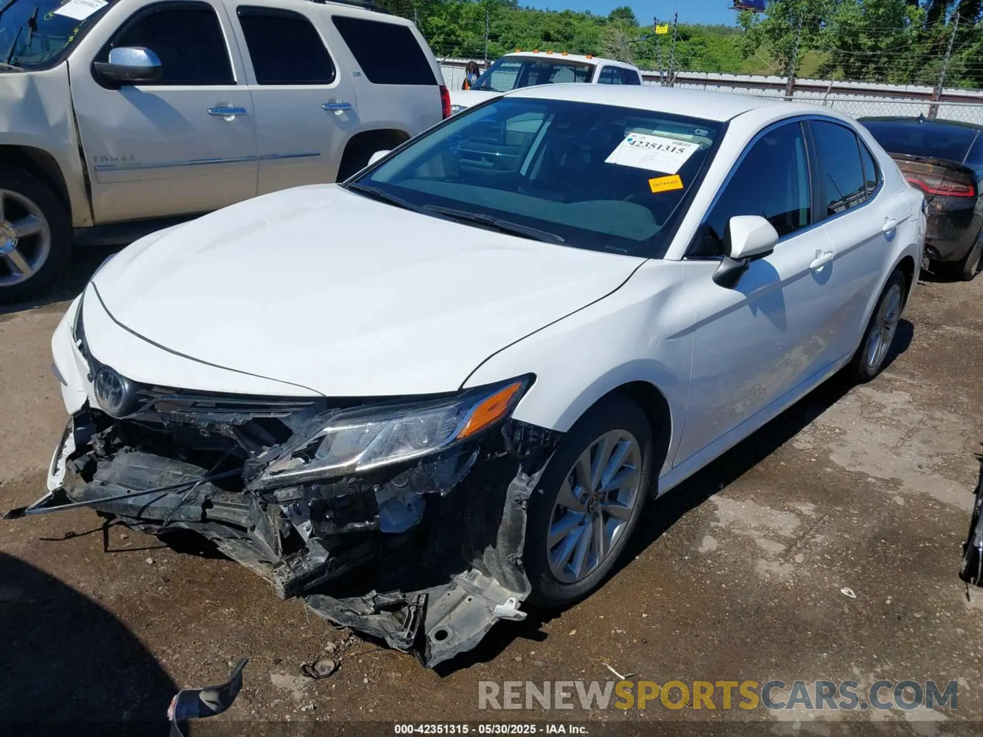 2 Photograph of a damaged car 4T1C11AK0RU881882 TOYOTA CAMRY 2024