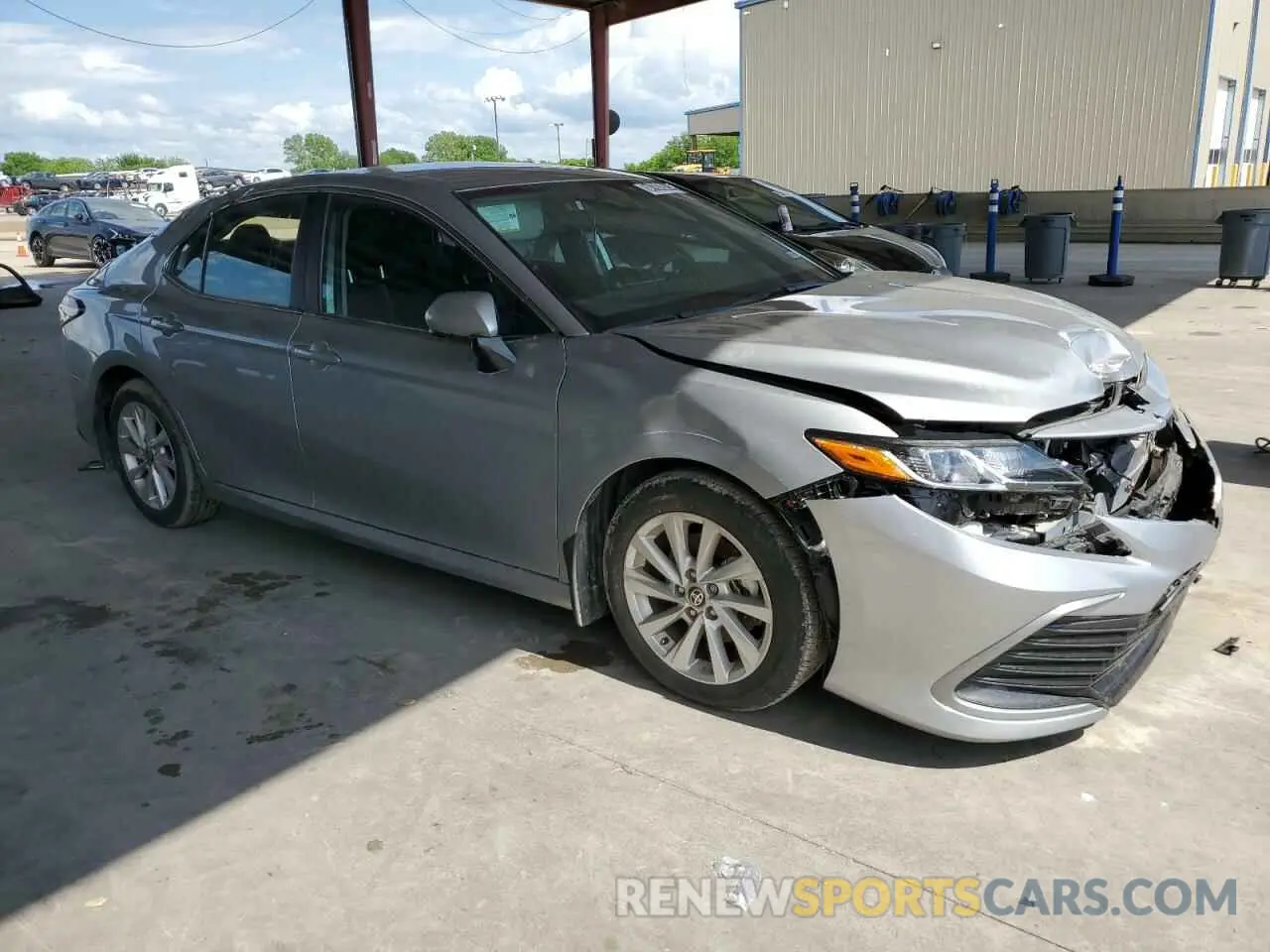 4 Photograph of a damaged car 4T1C11AK0RU913049 TOYOTA CAMRY 2024