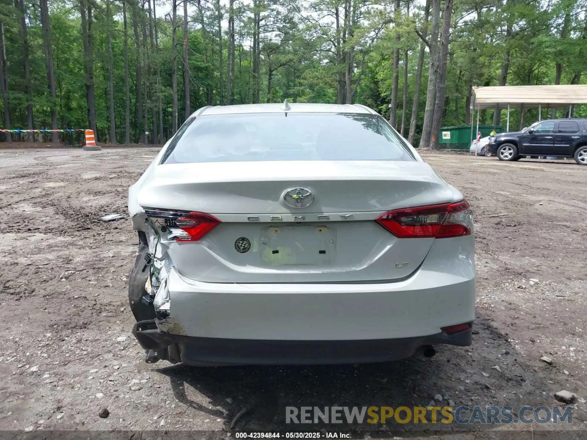 16 Photograph of a damaged car 4T1C11AK1RU189338 TOYOTA CAMRY 2024