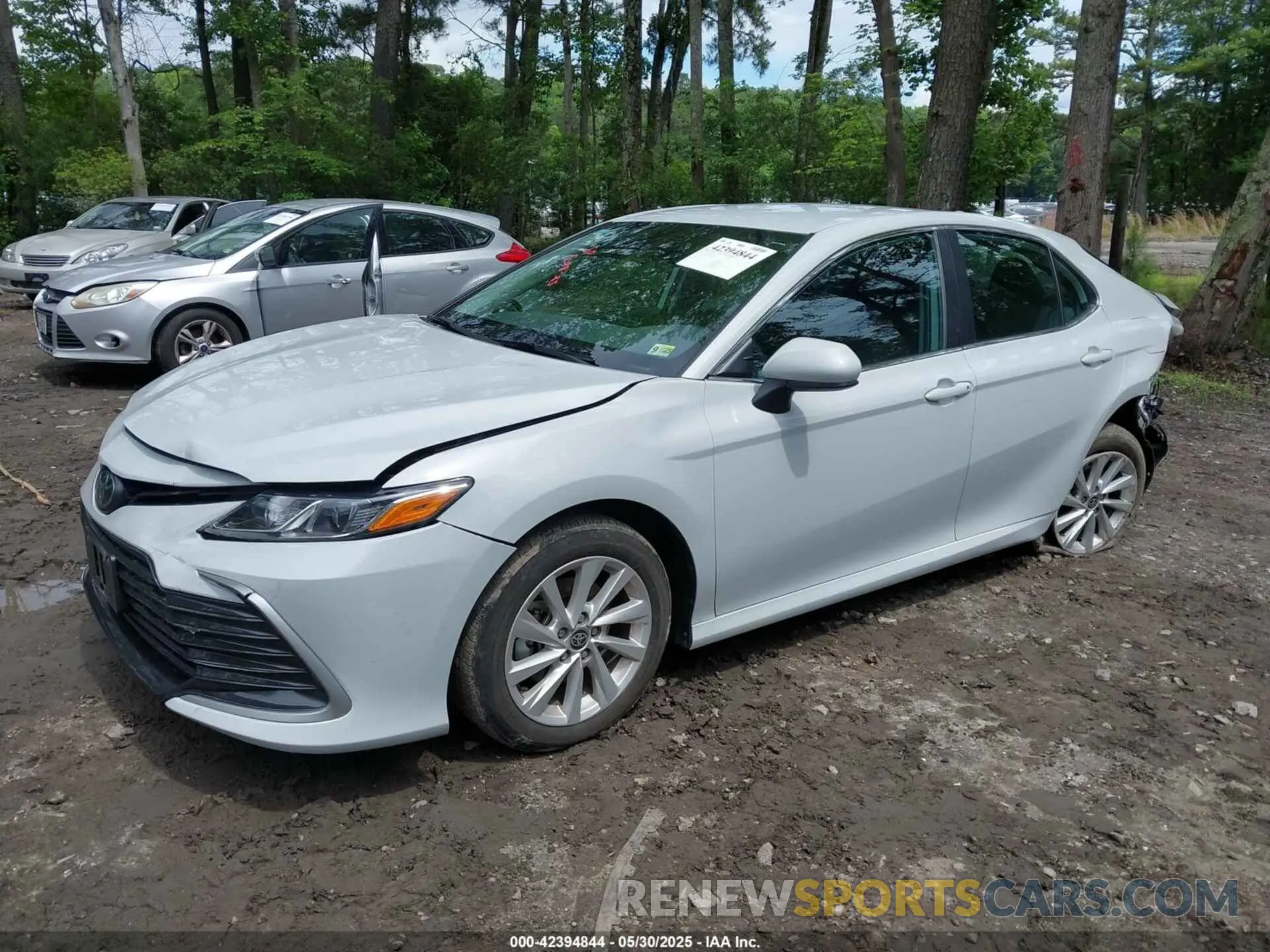 2 Photograph of a damaged car 4T1C11AK1RU189338 TOYOTA CAMRY 2024