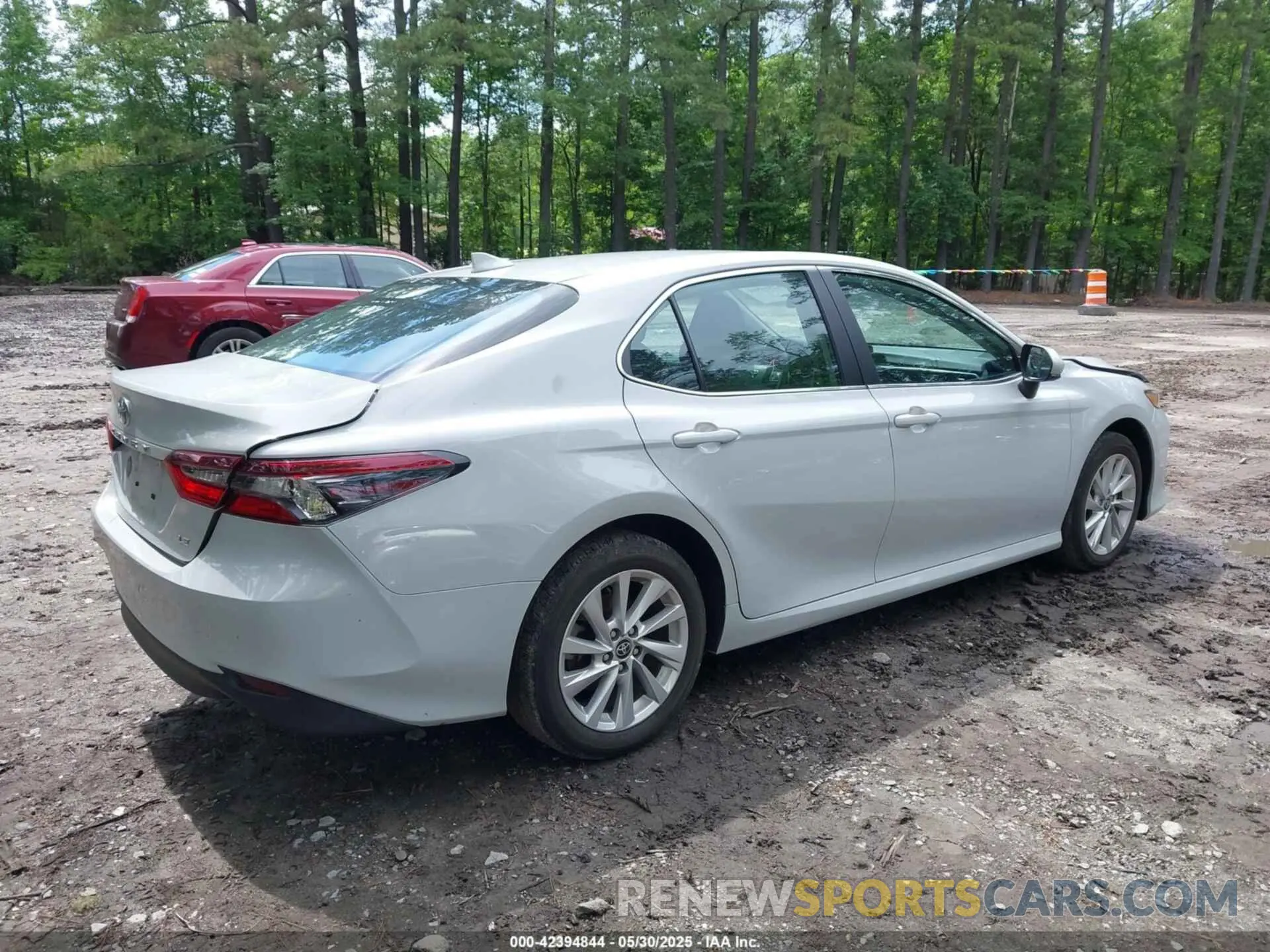 4 Photograph of a damaged car 4T1C11AK1RU189338 TOYOTA CAMRY 2024