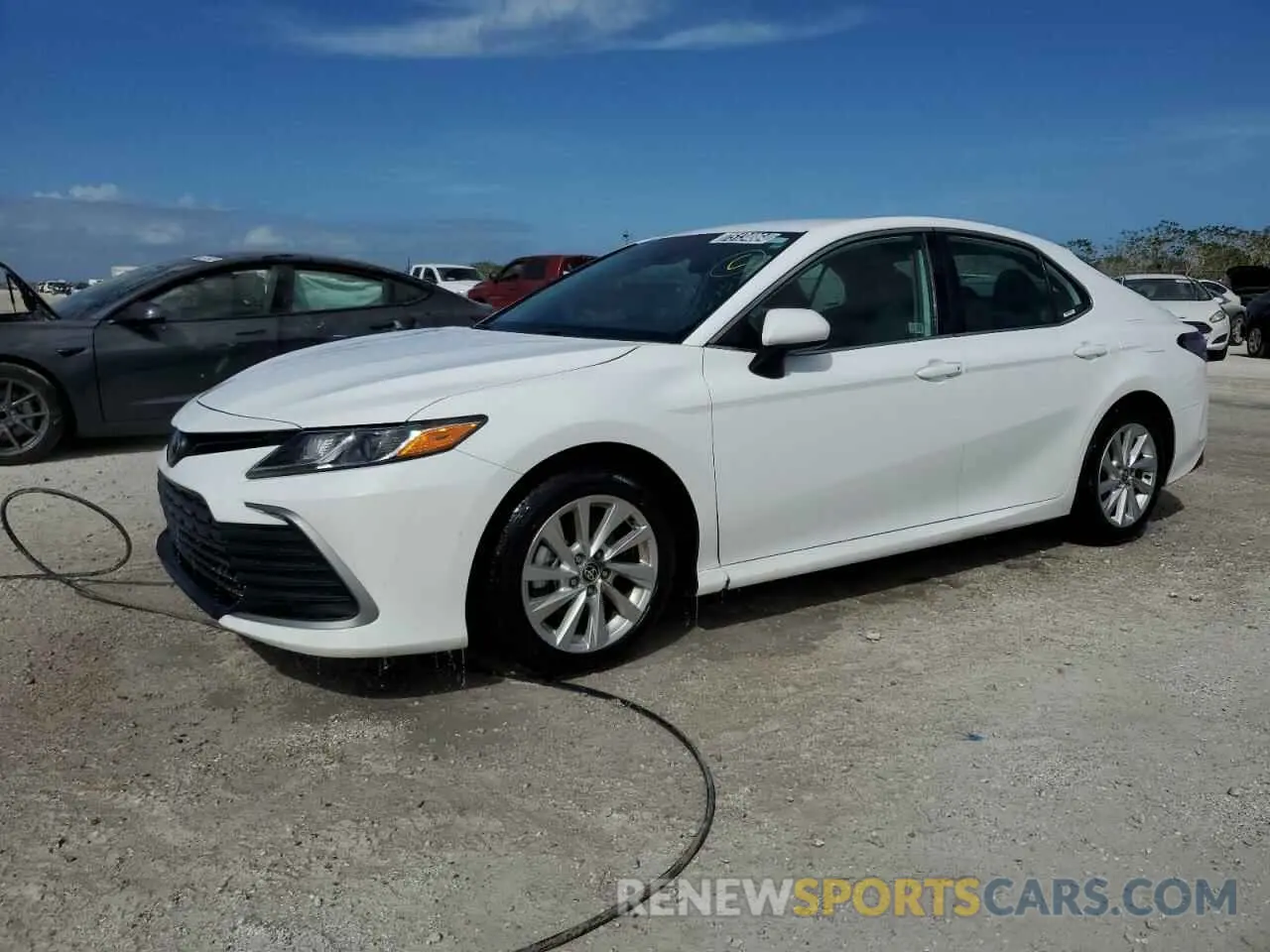 1 Photograph of a damaged car 4T1C11AK1RU852889 TOYOTA CAMRY 2024