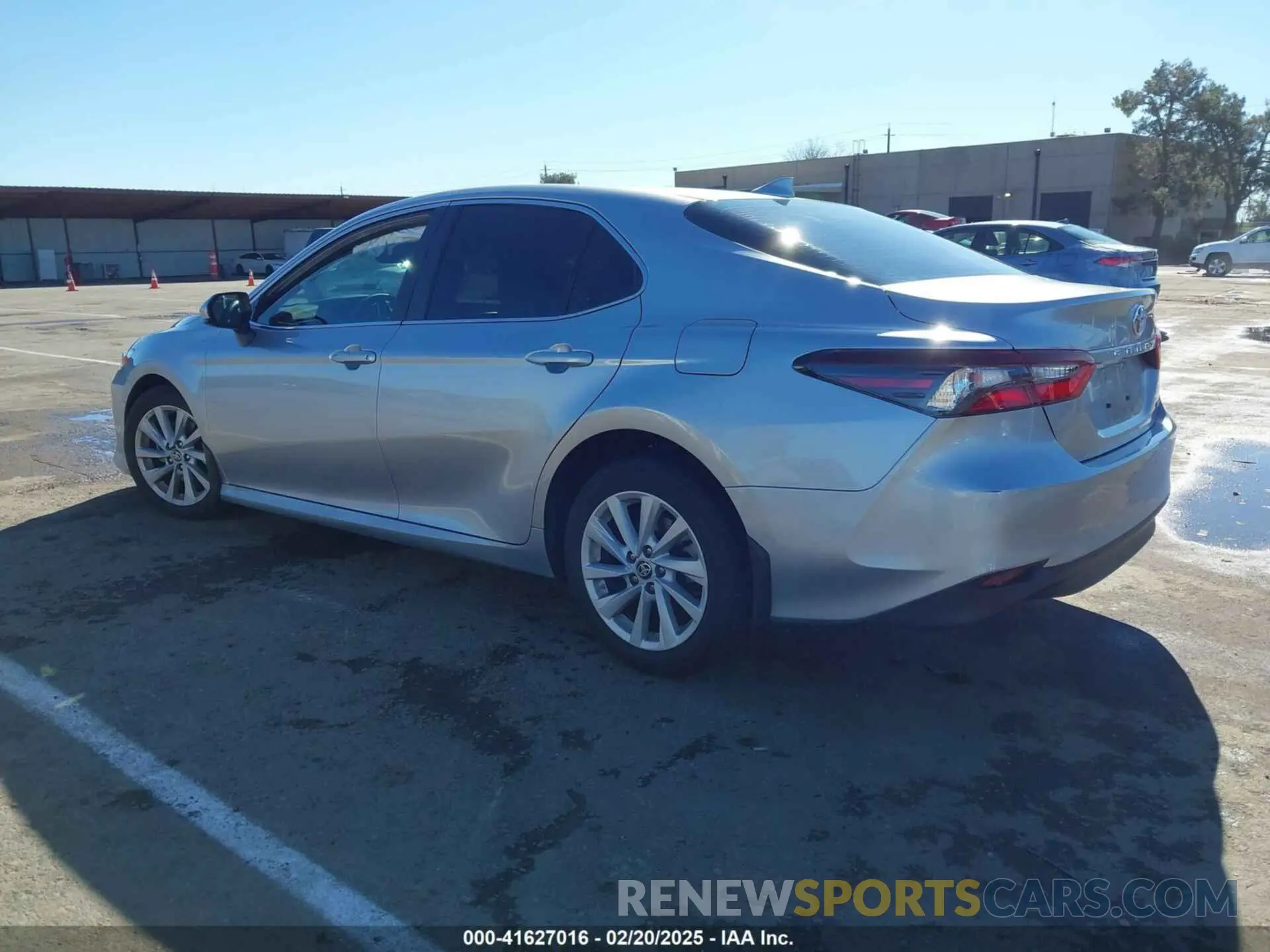 3 Photograph of a damaged car 4T1C11AK1RU909270 TOYOTA CAMRY 2024