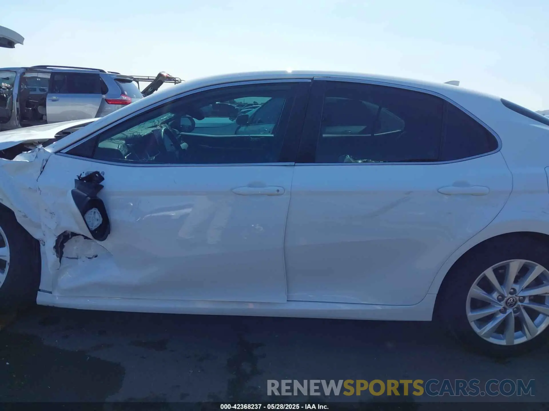 14 Photograph of a damaged car 4T1C11AK2RU860306 TOYOTA CAMRY 2024