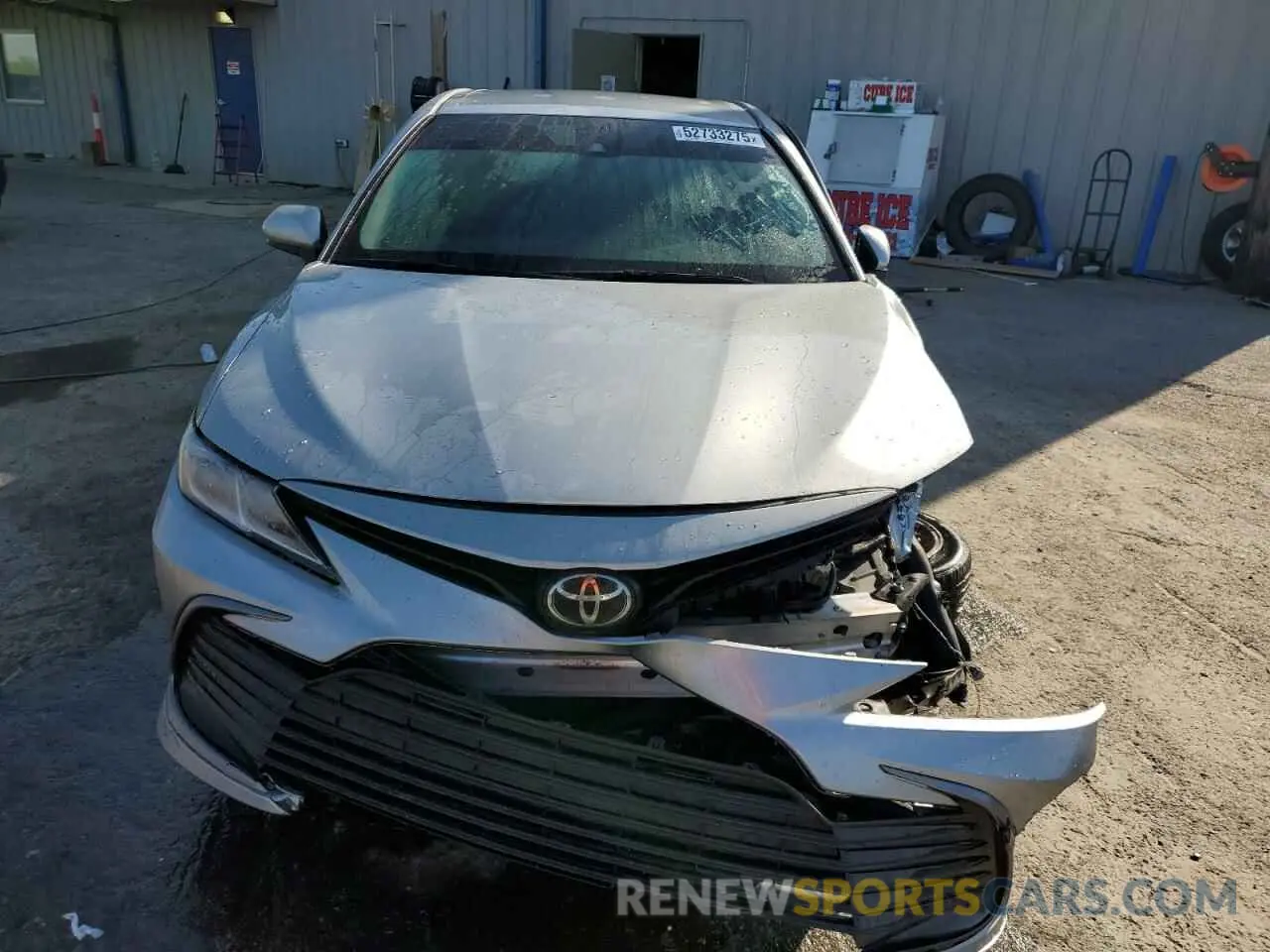 5 Photograph of a damaged car 4T1C11AK2RU870530 TOYOTA CAMRY 2024