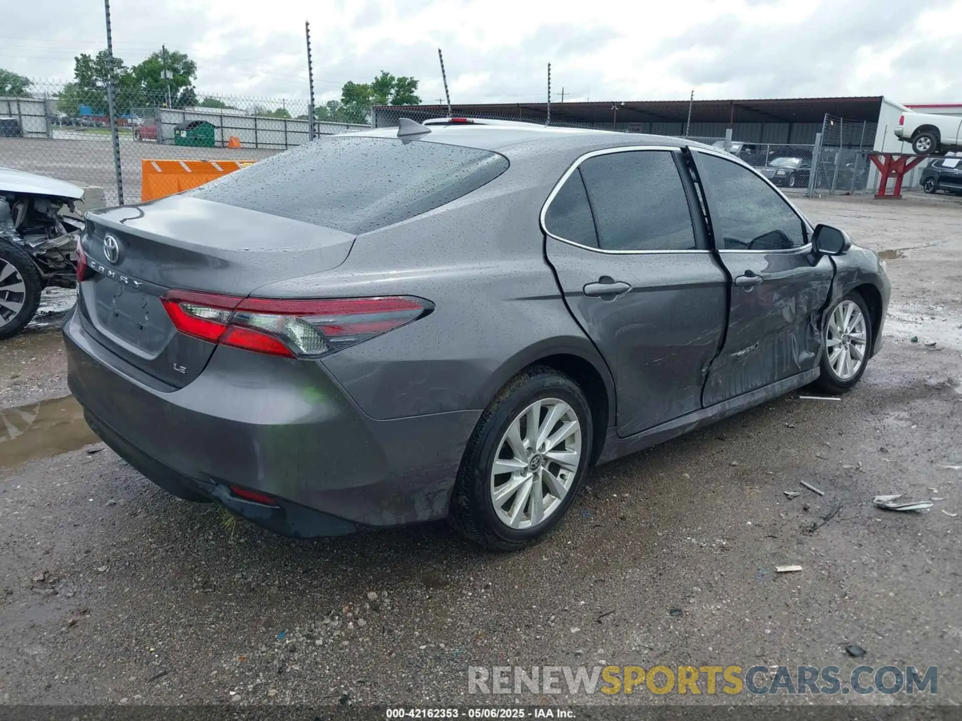 4 Photograph of a damaged car 4T1C11AK2RU879602 TOYOTA CAMRY 2024
