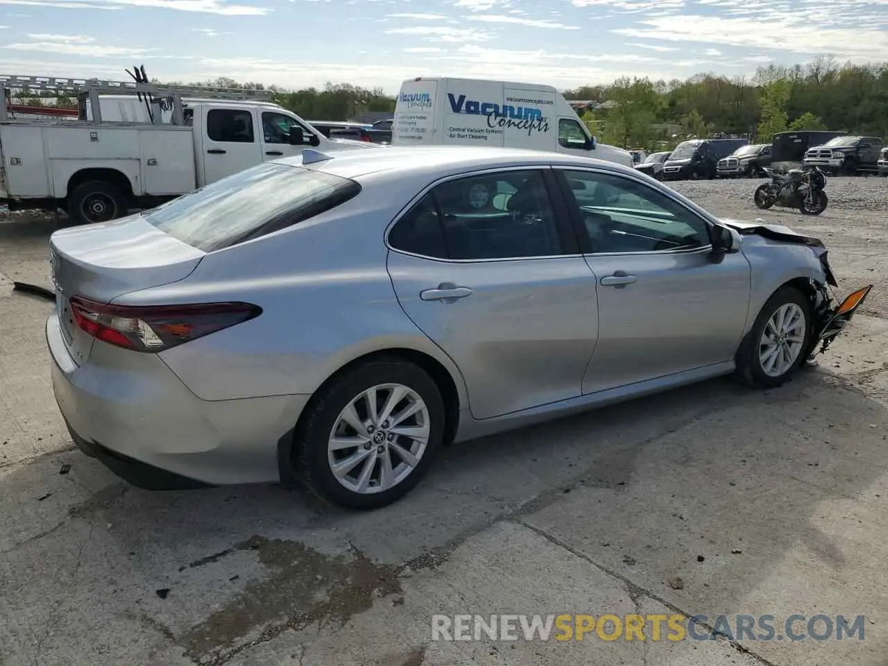 3 Photograph of a damaged car 4T1C11AK2RU920309 TOYOTA CAMRY 2024