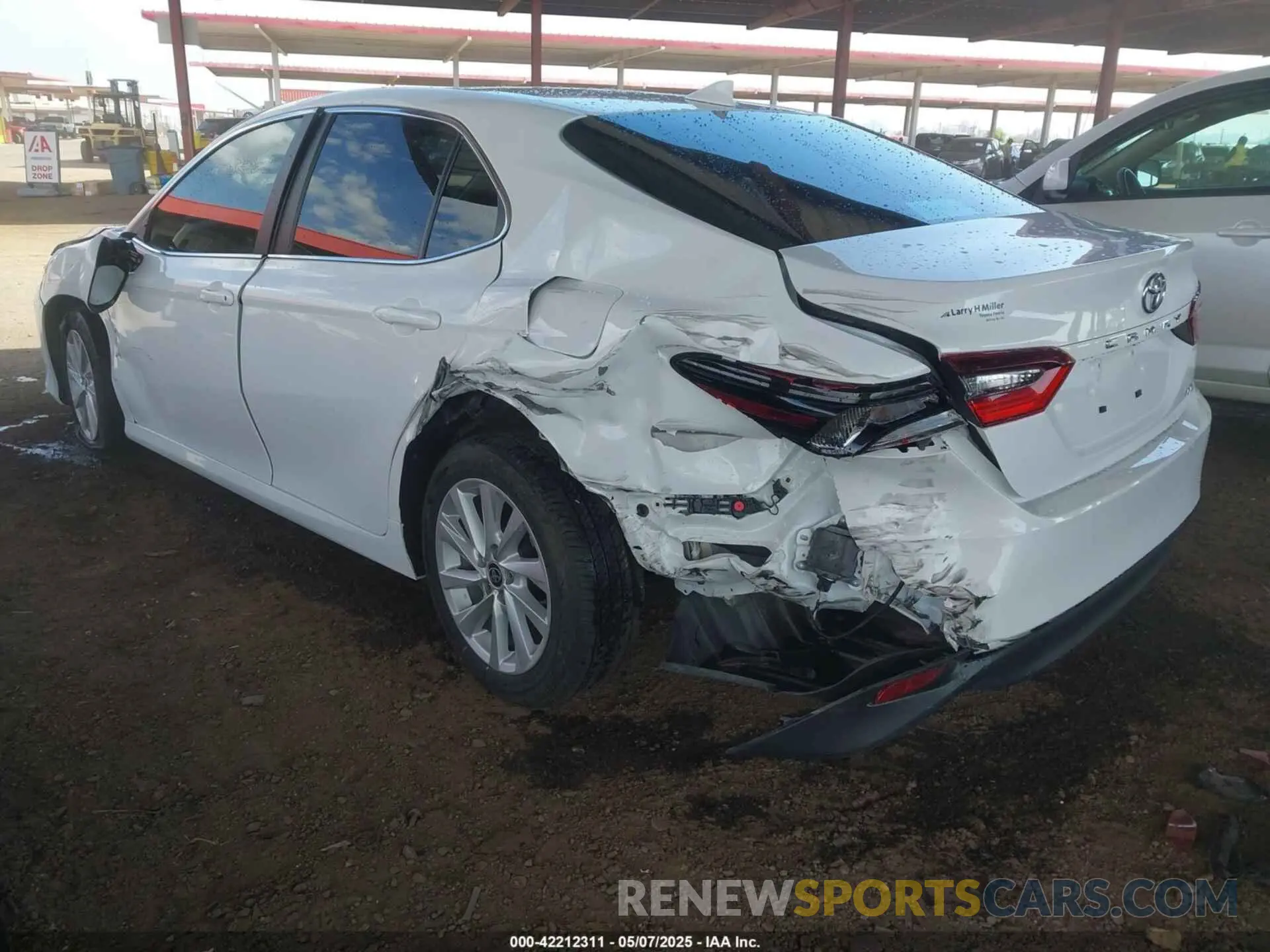 3 Photograph of a damaged car 4T1C11AK4RU864390 TOYOTA CAMRY 2024