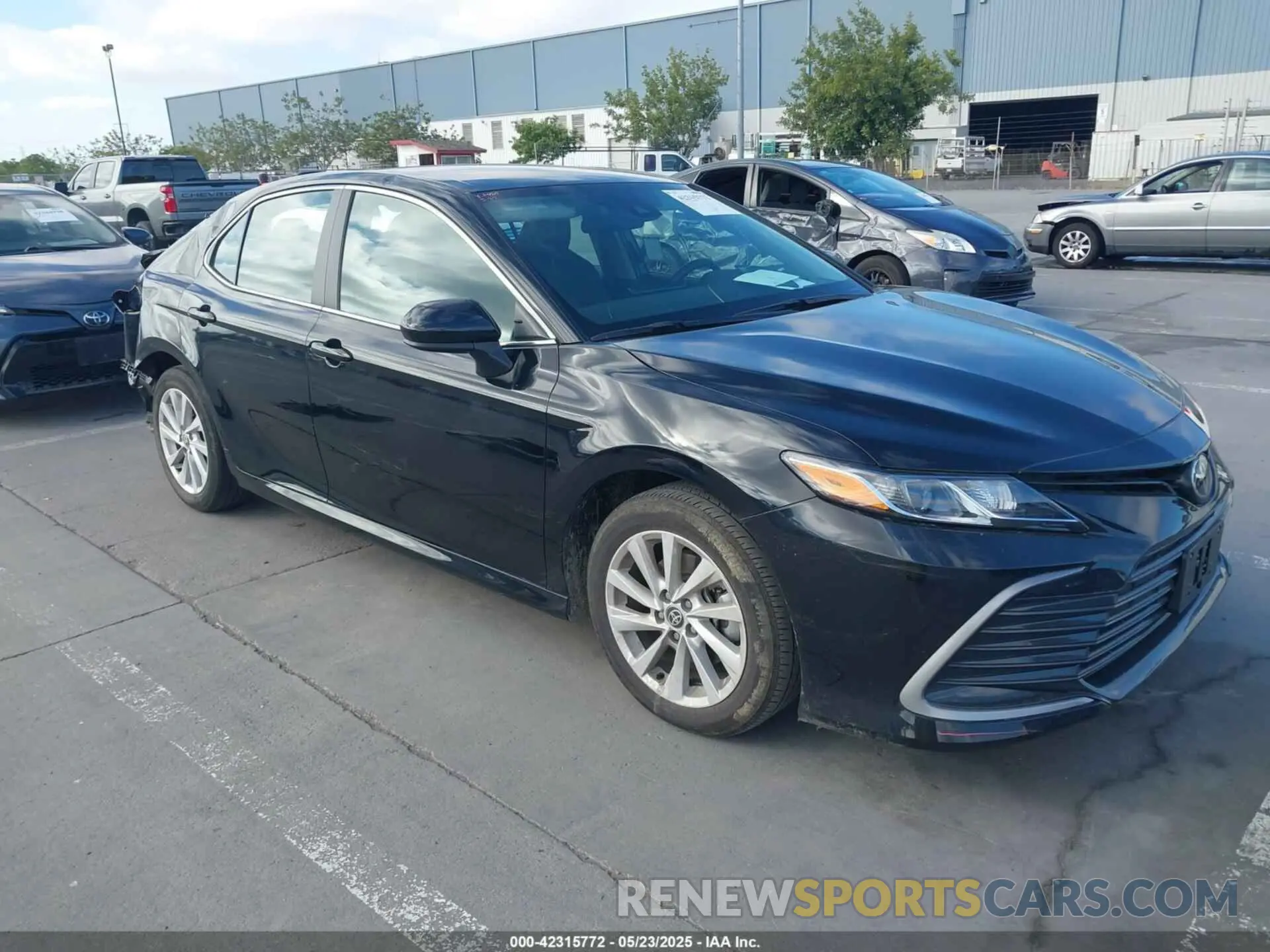 1 Photograph of a damaged car 4T1C11AK4RU915337 TOYOTA CAMRY 2024