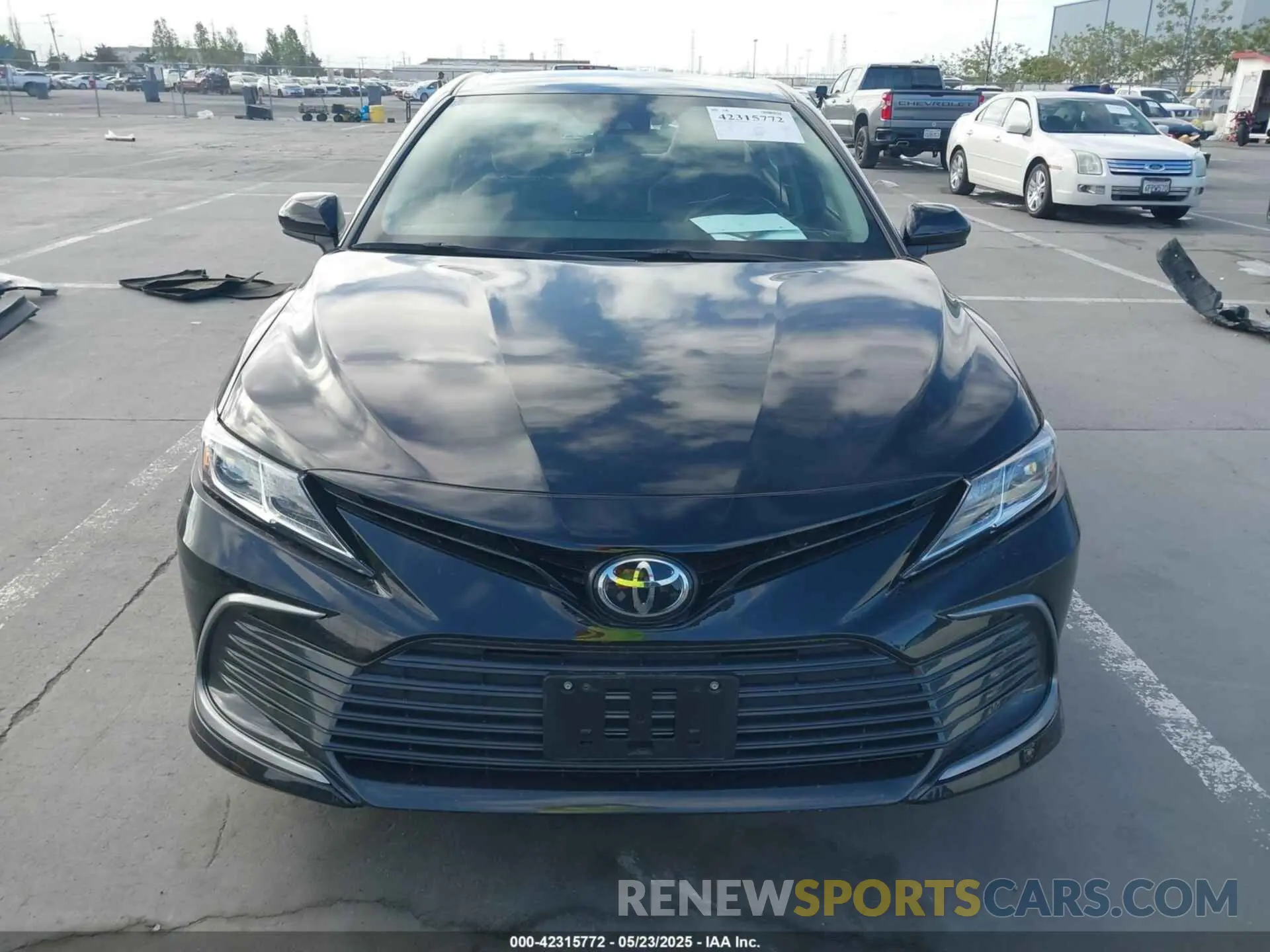 13 Photograph of a damaged car 4T1C11AK4RU915337 TOYOTA CAMRY 2024