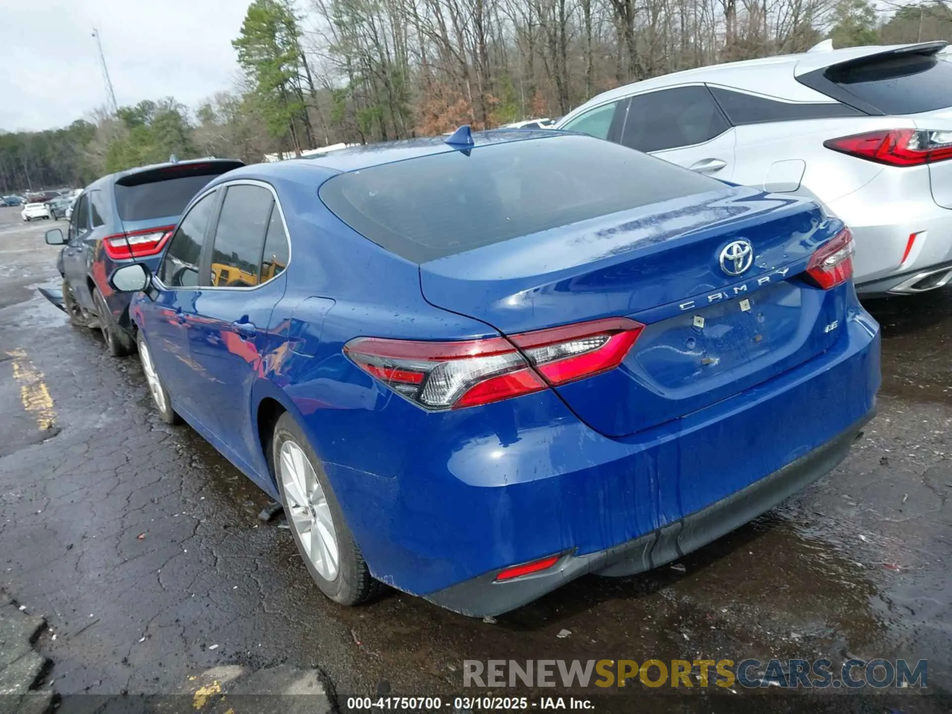 3 Photograph of a damaged car 4T1C11AK5RU228948 TOYOTA CAMRY 2024