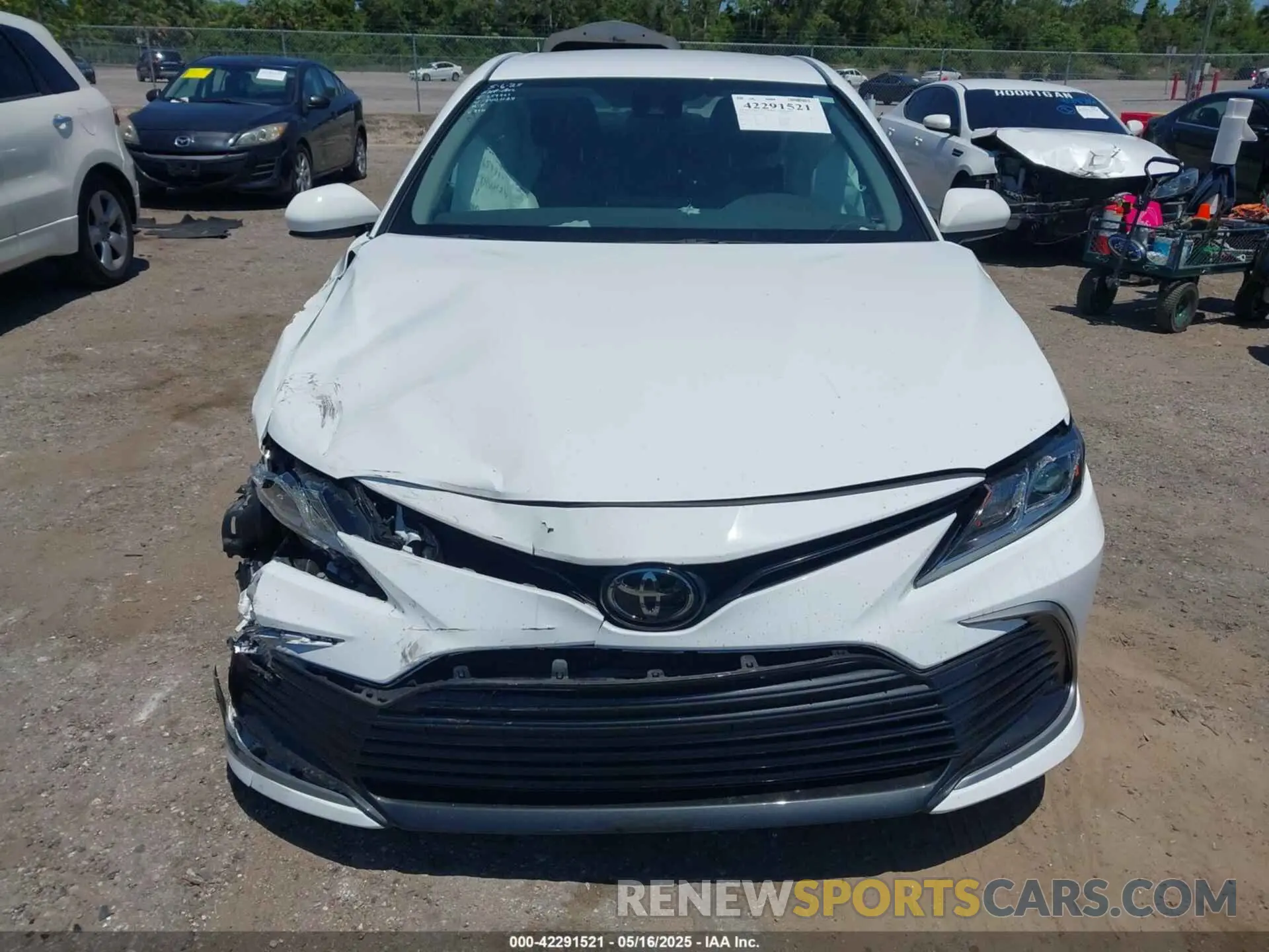 12 Photograph of a damaged car 4T1C11AK5RU844424 TOYOTA CAMRY 2024