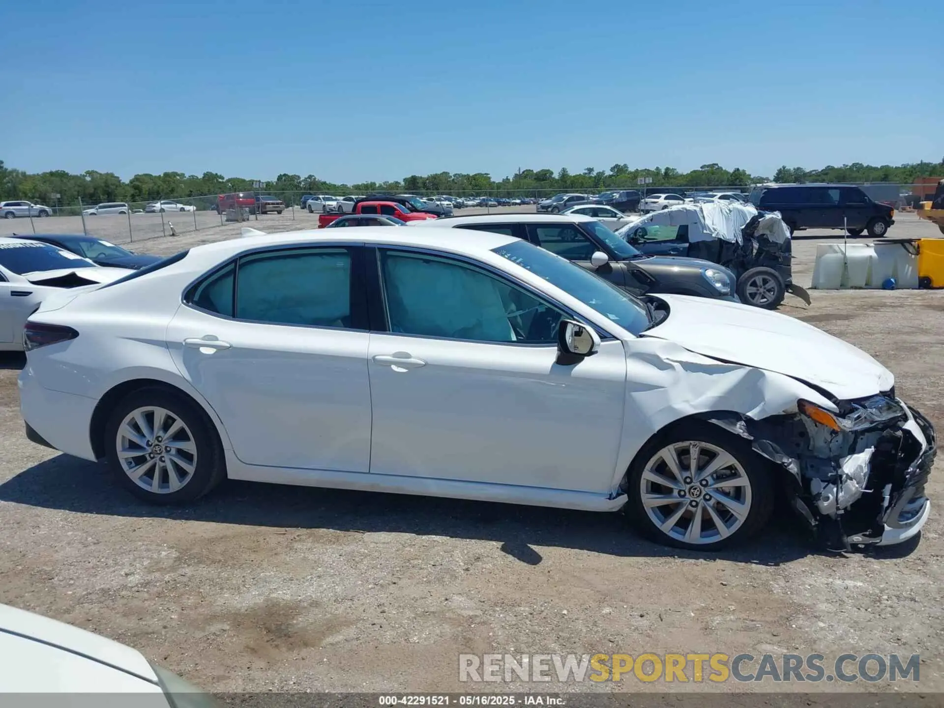 13 Photograph of a damaged car 4T1C11AK5RU844424 TOYOTA CAMRY 2024