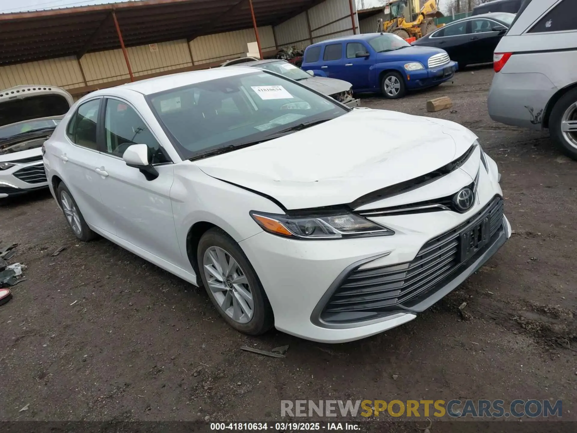 1 Photograph of a damaged car 4T1C11AK5RU899617 TOYOTA CAMRY 2024