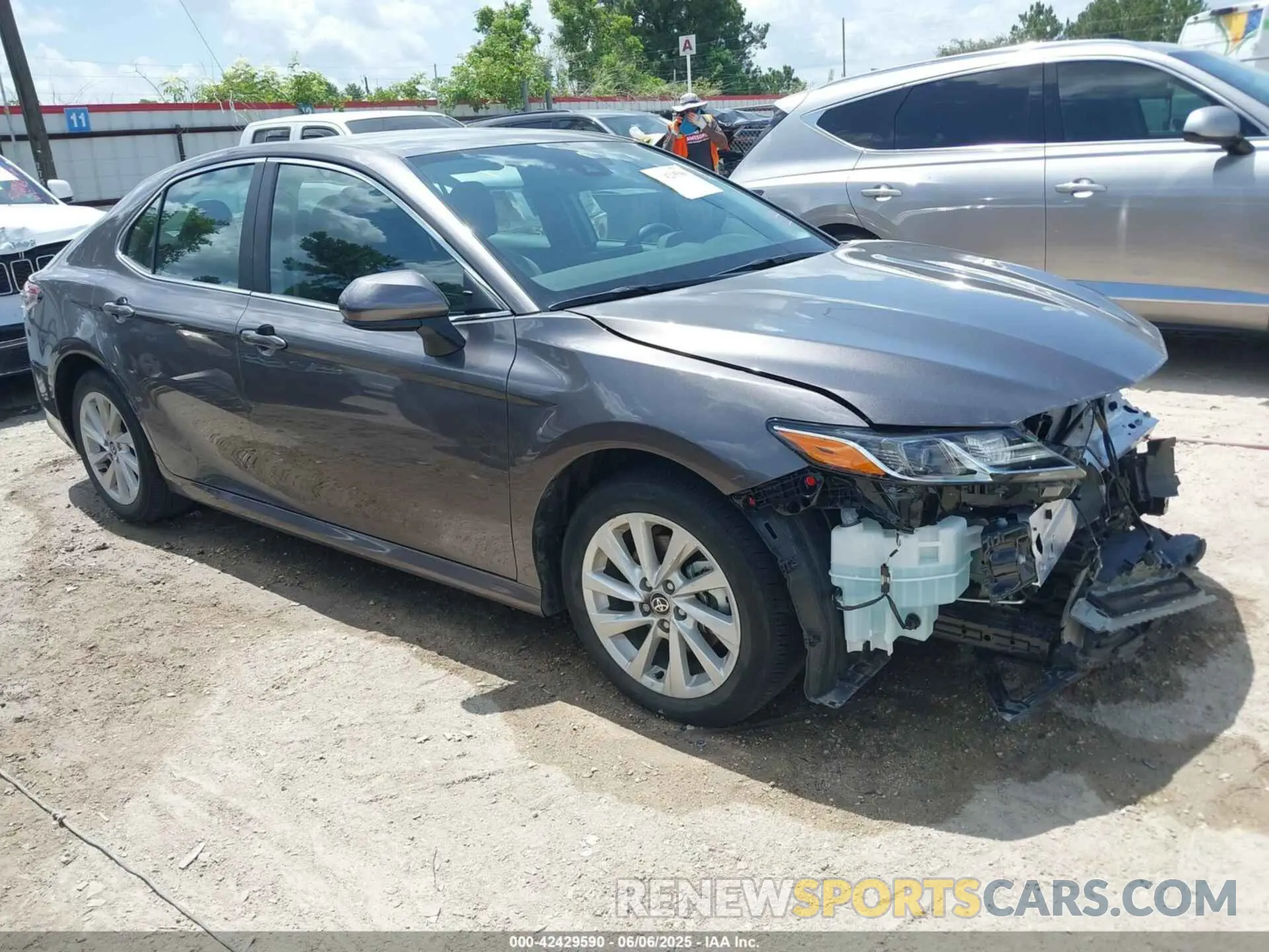 1 Photograph of a damaged car 4T1C11AK6RU870014 TOYOTA CAMRY 2024