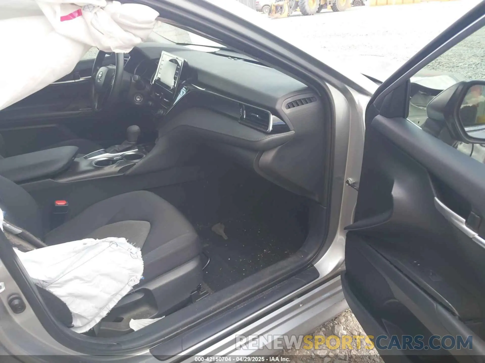 5 Photograph of a damaged car 4T1C11AK6RU874600 TOYOTA CAMRY 2024