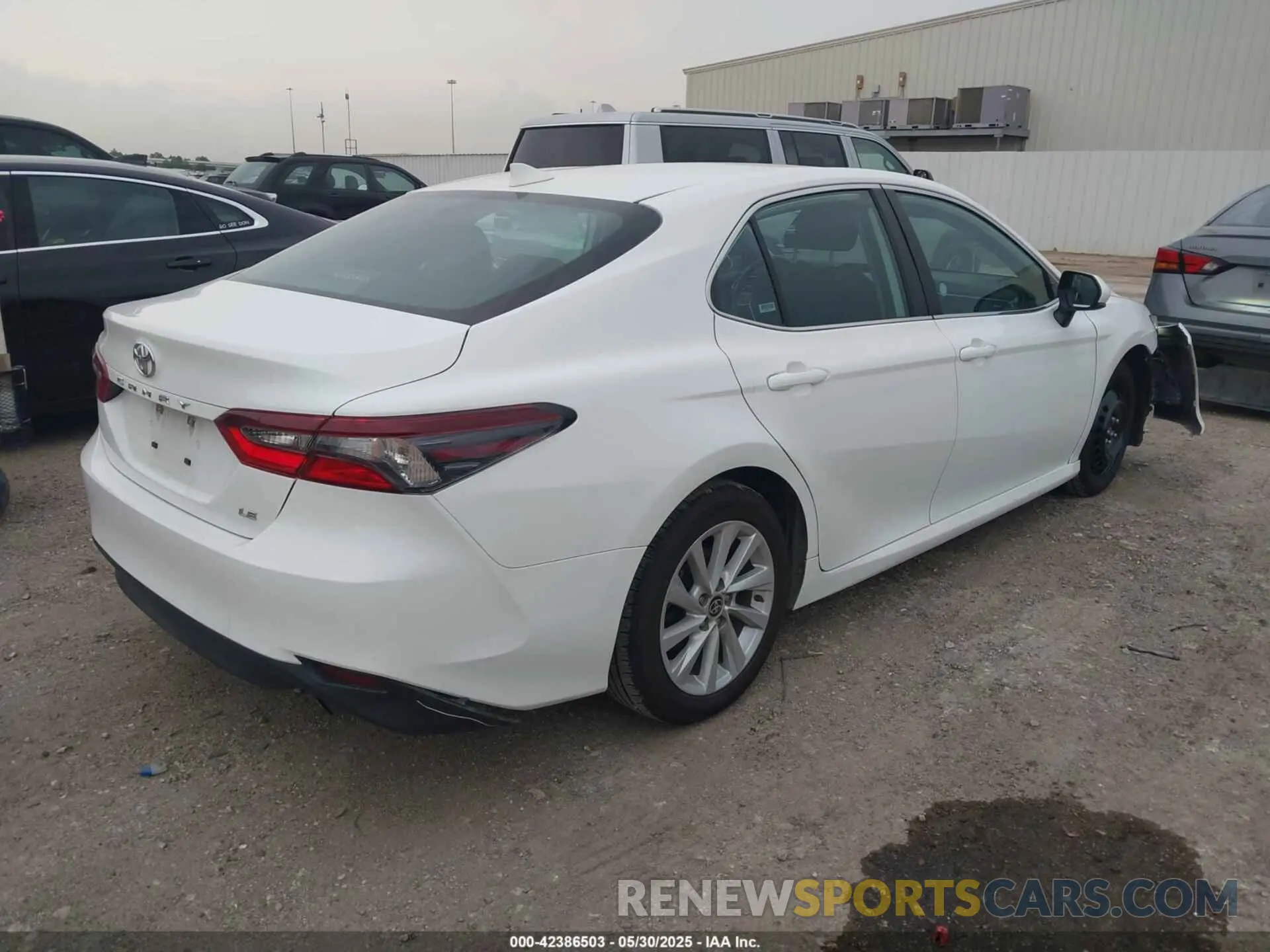 4 Photograph of a damaged car 4T1C11AK6RU884401 TOYOTA CAMRY 2024
