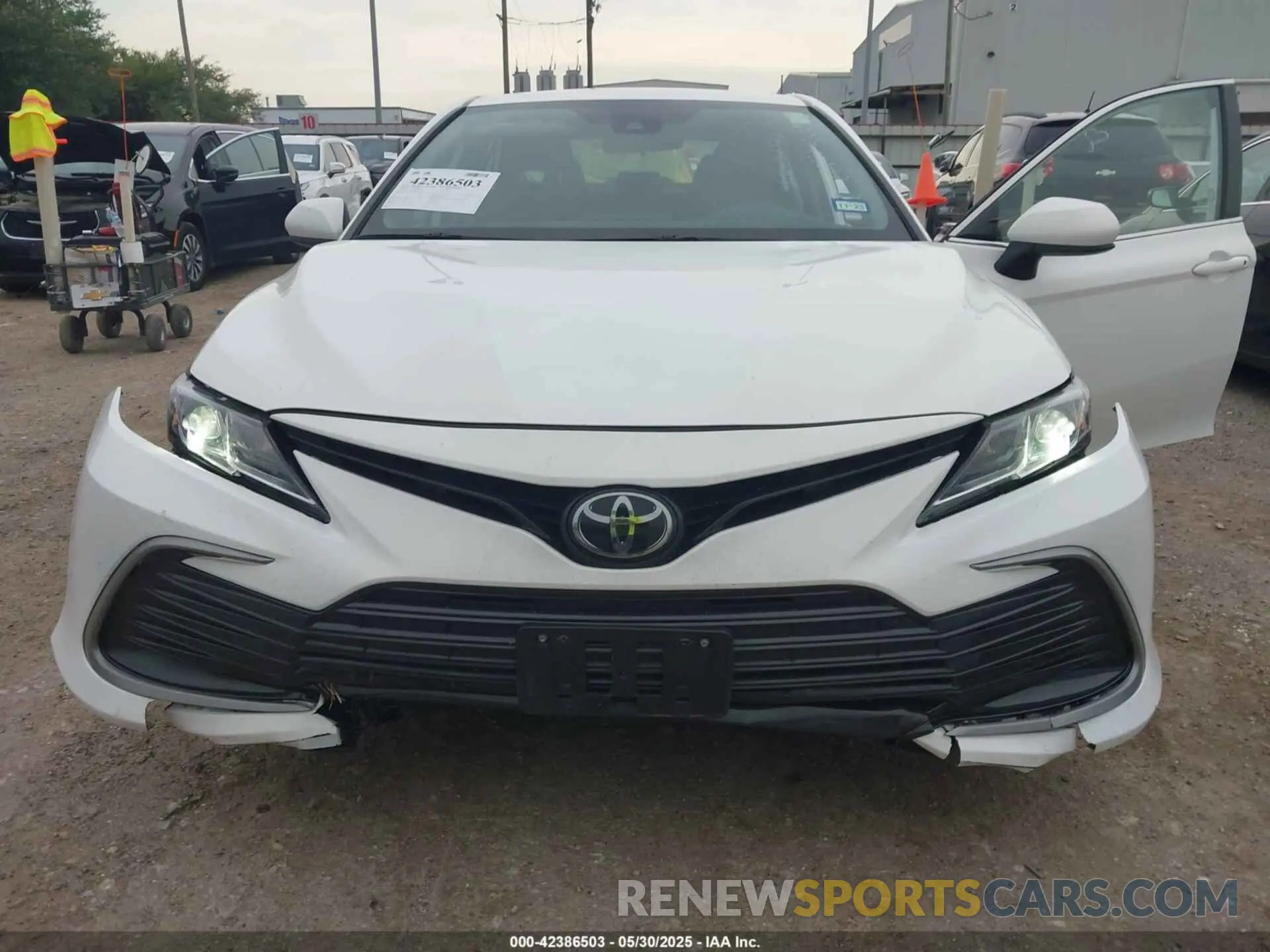 6 Photograph of a damaged car 4T1C11AK6RU884401 TOYOTA CAMRY 2024