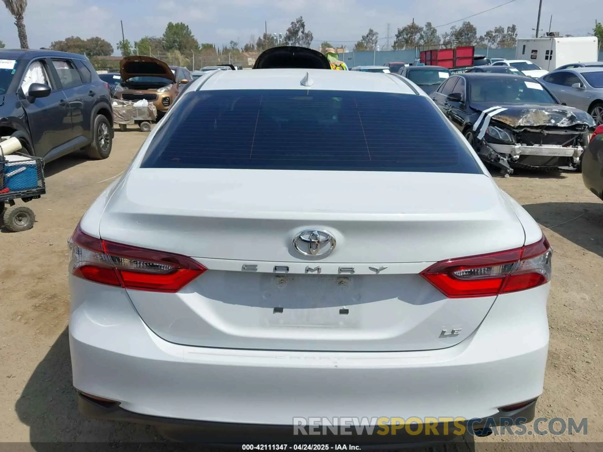 17 Photograph of a damaged car 4T1C11AK7RU196813 TOYOTA CAMRY 2024