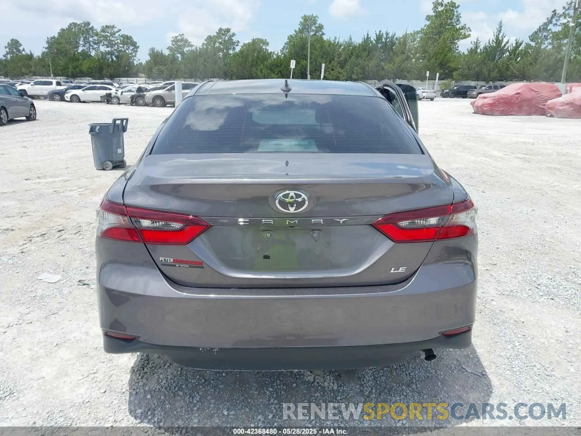 16 Photograph of a damaged car 4T1C11AK7RU208815 TOYOTA CAMRY 2024