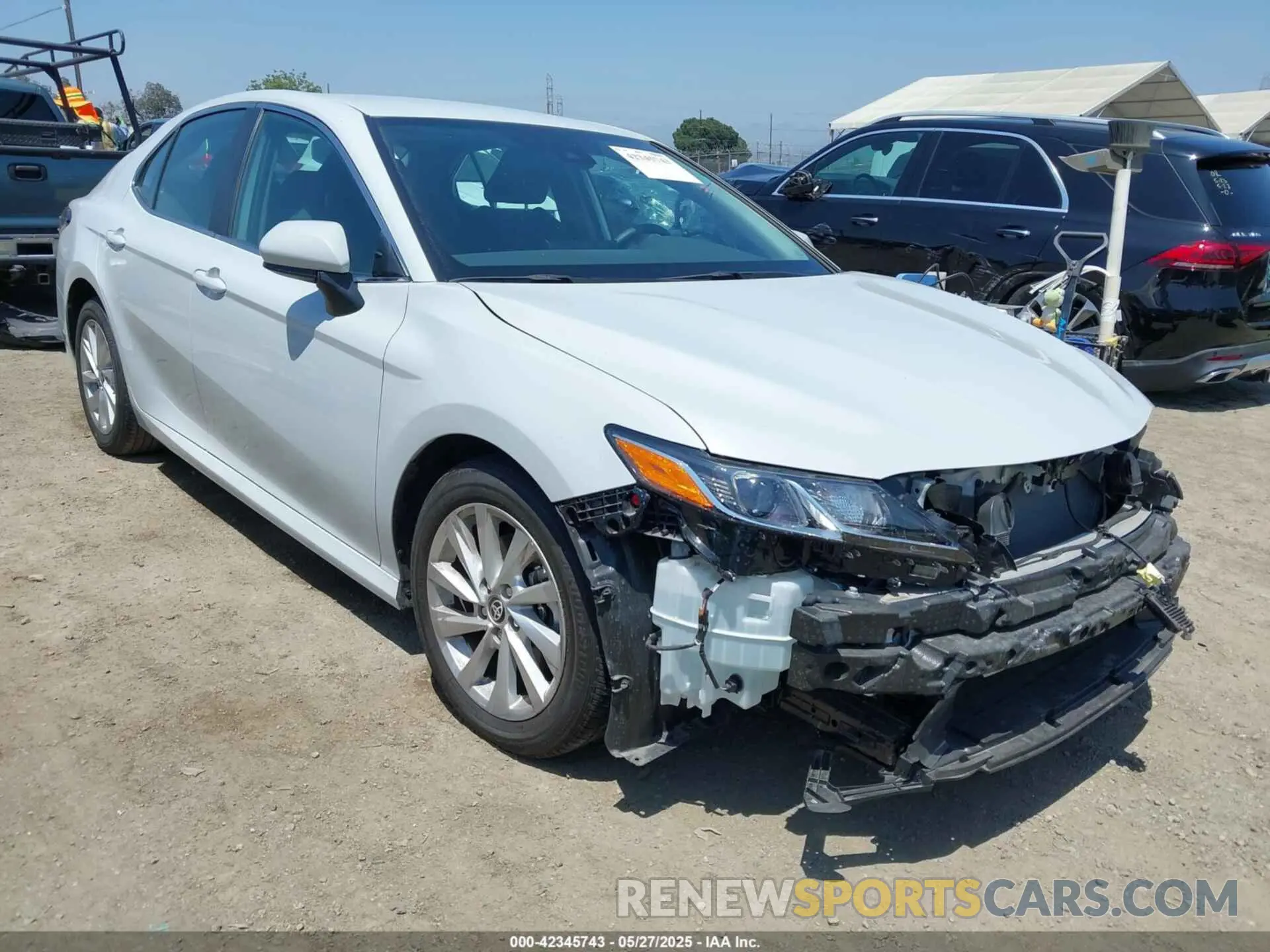 1 Photograph of a damaged car 4T1C11AK7RU239014 TOYOTA CAMRY 2024