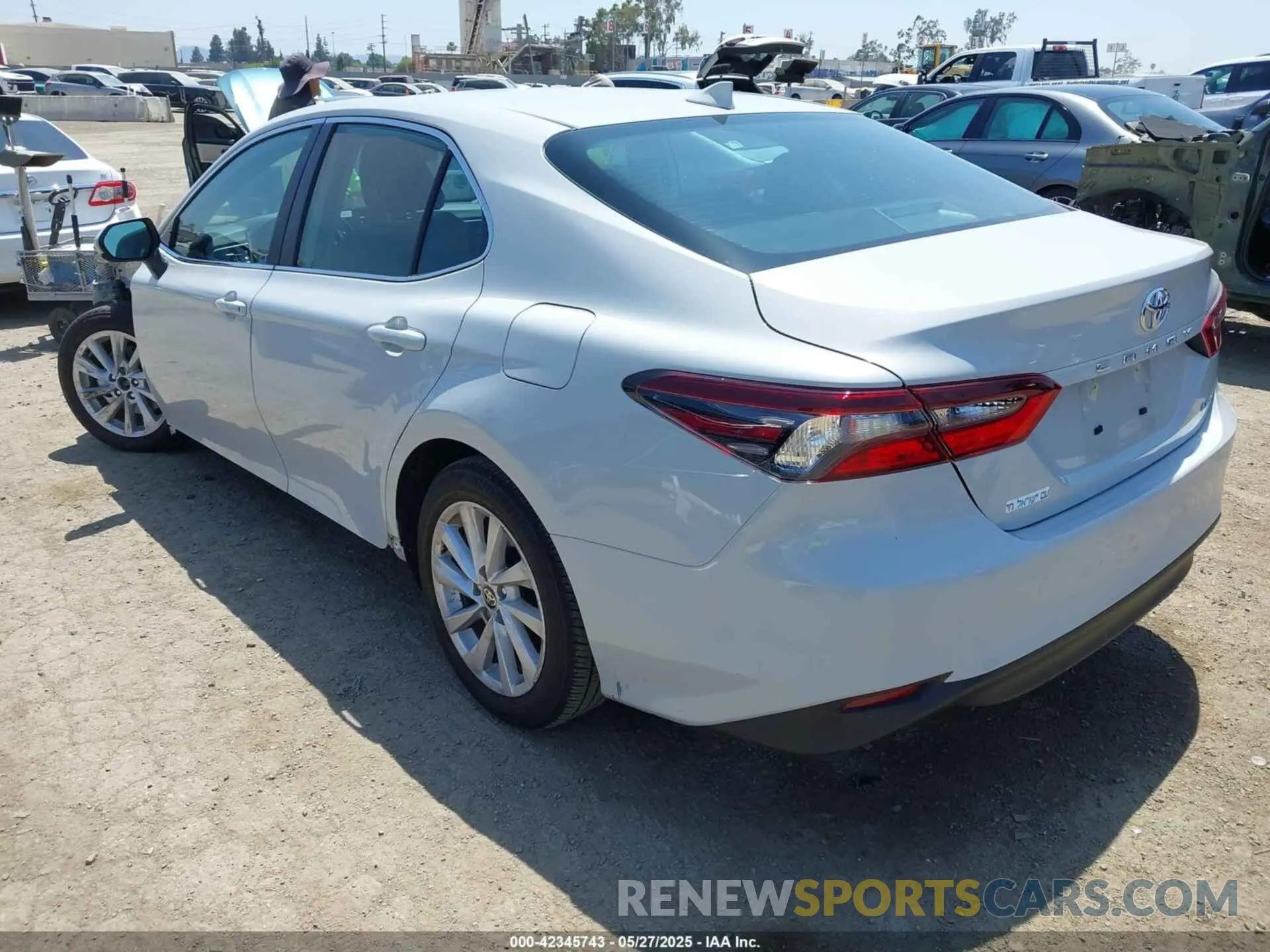 3 Photograph of a damaged car 4T1C11AK7RU239014 TOYOTA CAMRY 2024