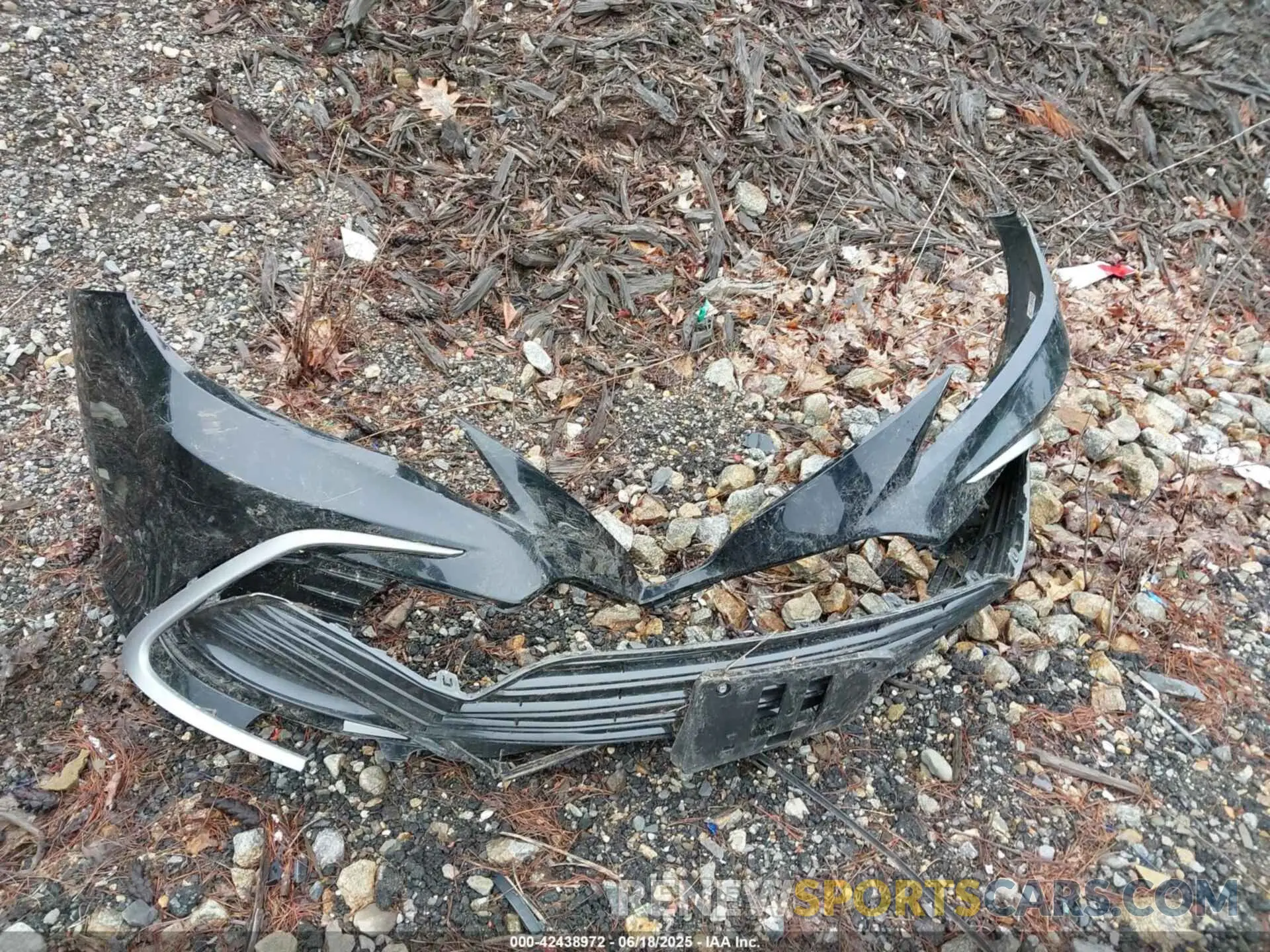 12 Photograph of a damaged car 4T1C11AK8RU188901 TOYOTA CAMRY 2024