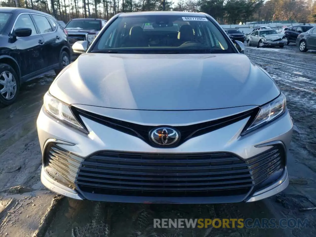 5 Photograph of a damaged car 4T1C11AK8RU257859 TOYOTA CAMRY 2024
