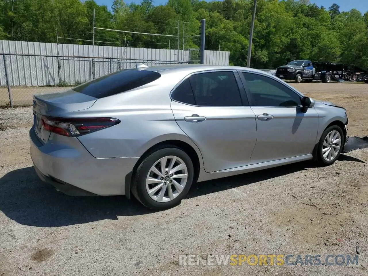 3 Photograph of a damaged car 4T1C11AK8RU261202 TOYOTA CAMRY 2024