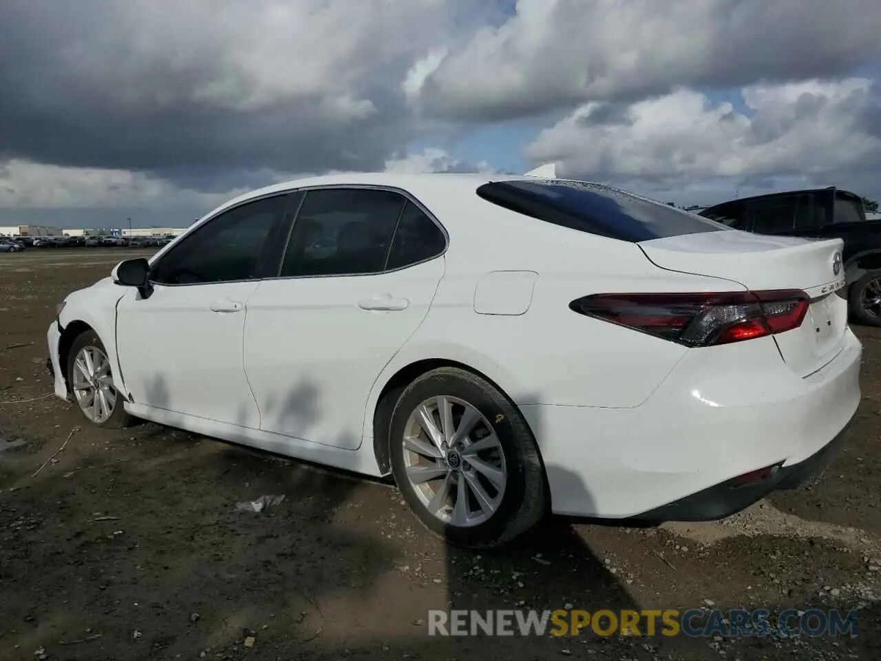 2 Photograph of a damaged car 4T1C11AK9RU256526 TOYOTA CAMRY 2024