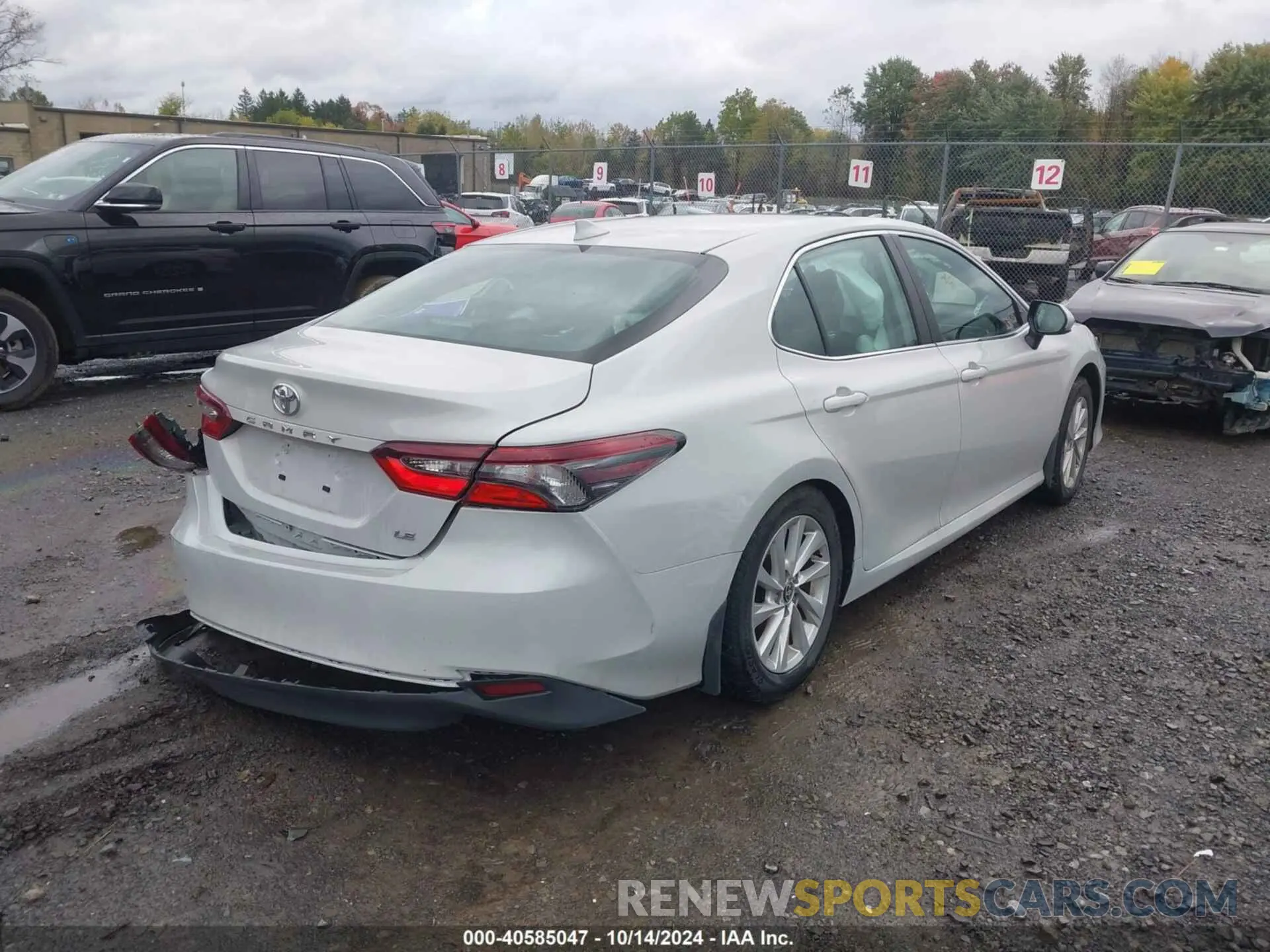 4 Photograph of a damaged car 4T1C11AKXRU204273 TOYOTA CAMRY 2024