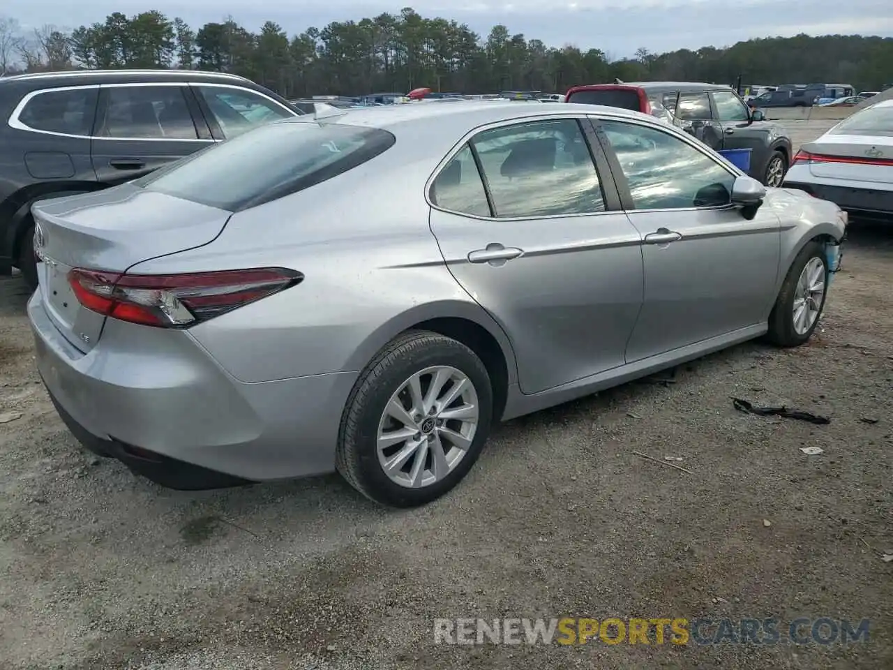 3 Photograph of a damaged car 4T1C11AKXRU840790 TOYOTA CAMRY 2024